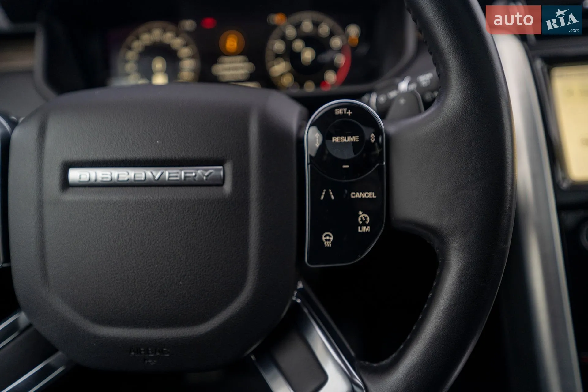 2019 Land Rover Discovery - мініатюра 35