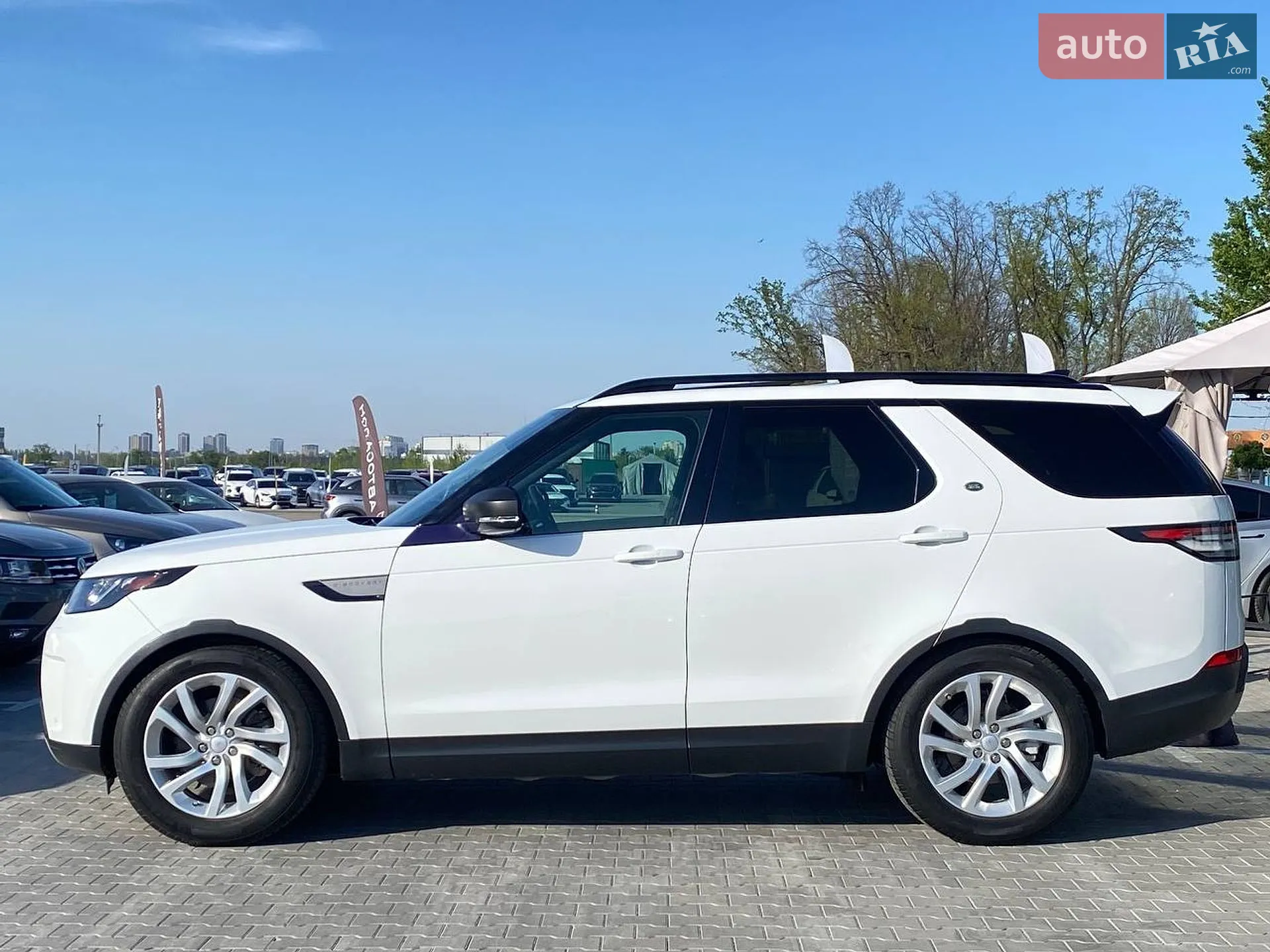 2018 Land Rover Discovery - мініатюра 18