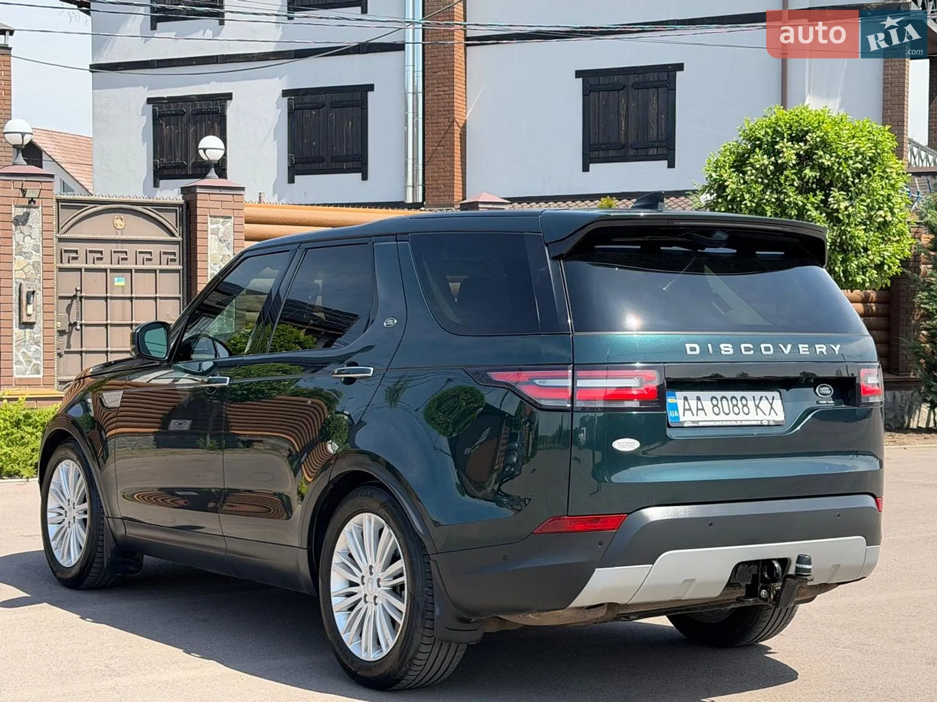 2017 Land Rover Discovery - мініатюра 24