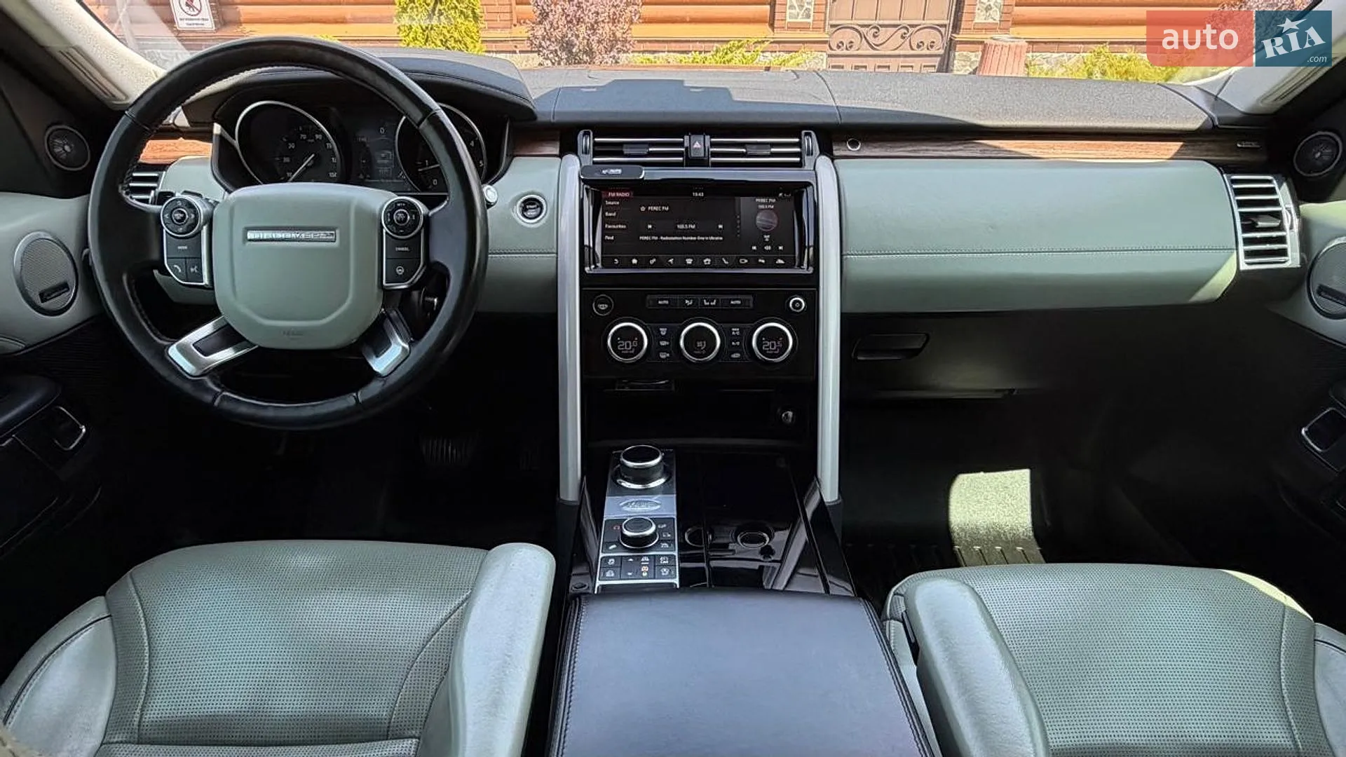 2017 Land Rover Discovery - мініатюра 67