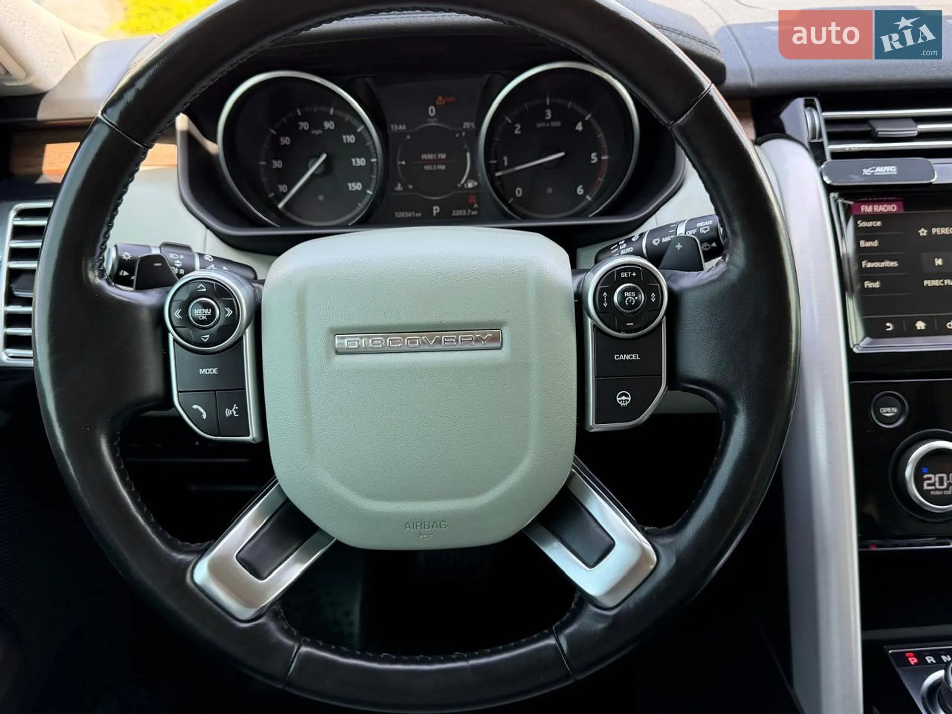 2017 Land Rover Discovery - мініатюра 71