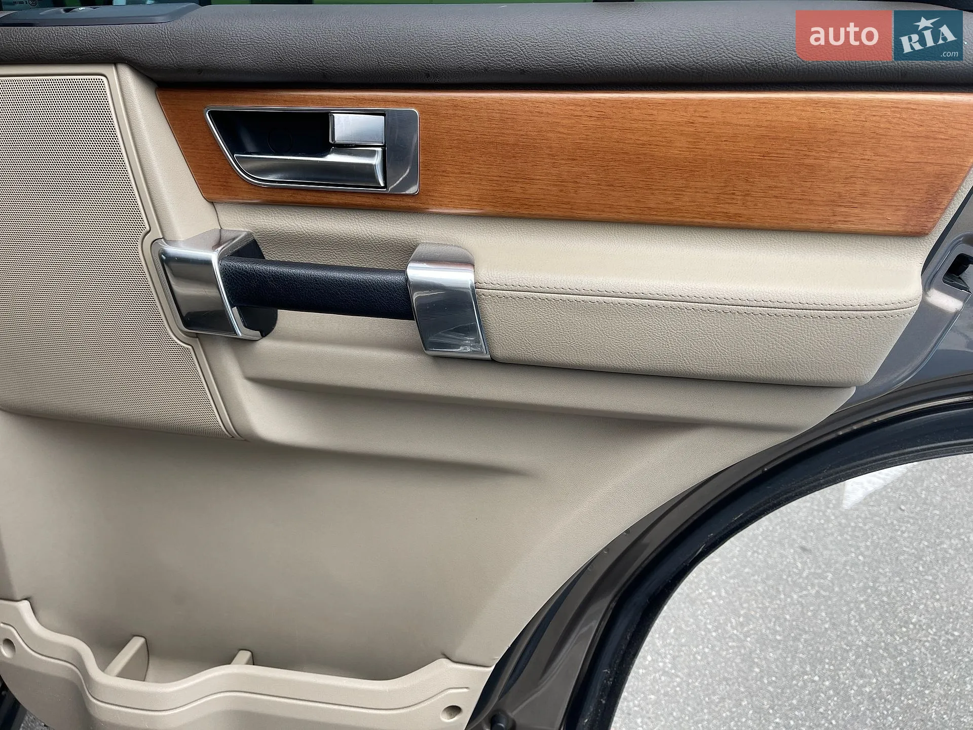 2011 Land Rover Discovery - мініатюра 30