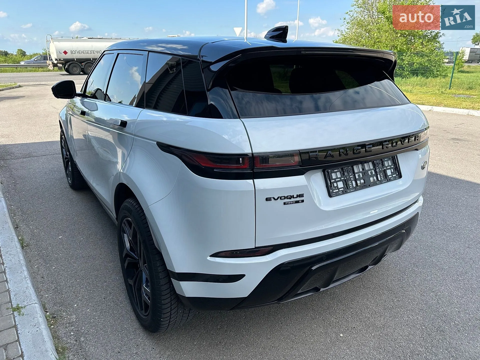 2019 Land Rover Range Rover Evoque - мініатюра 11