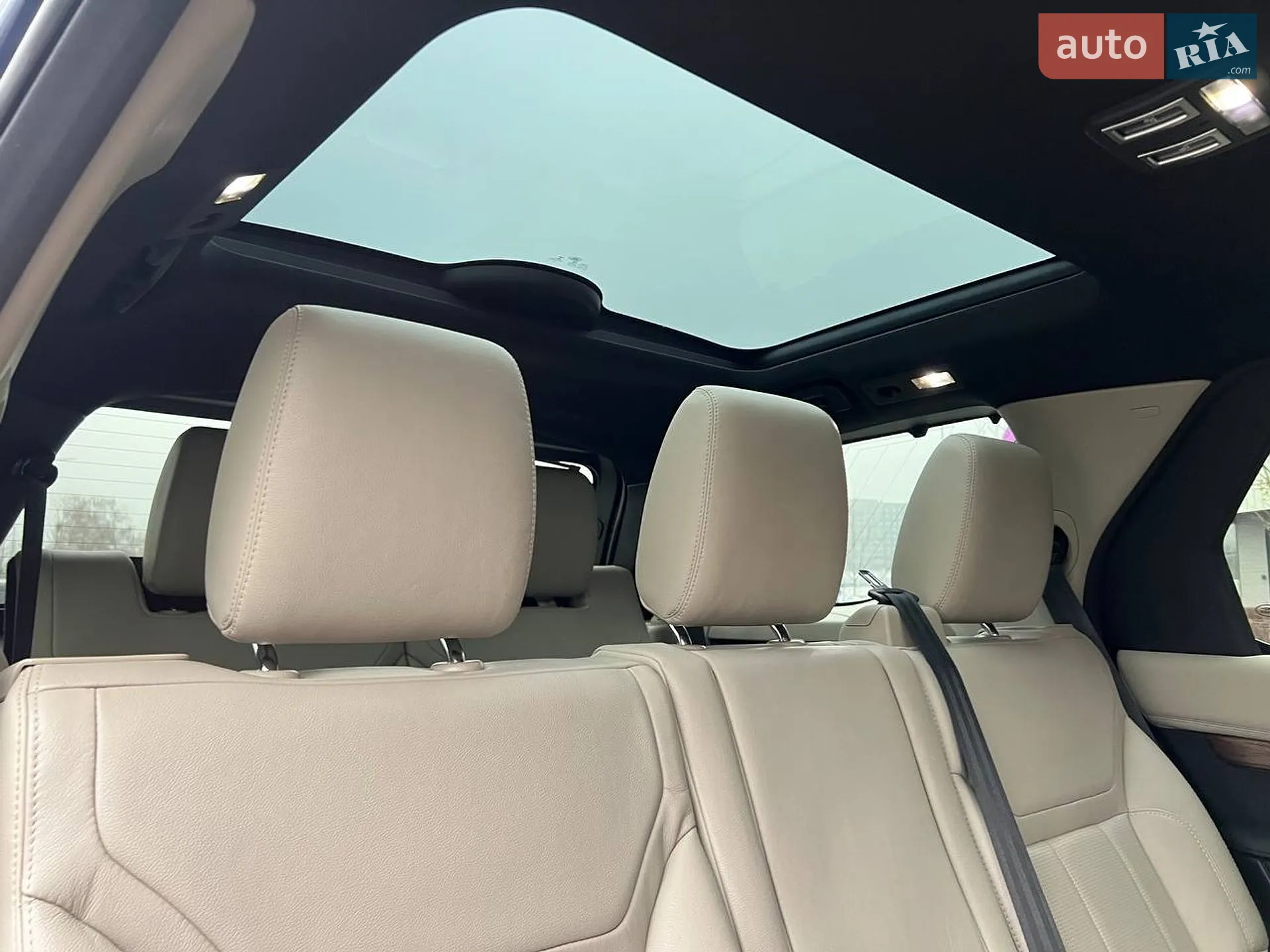 2018 Land Rover Discovery - мініатюра 15