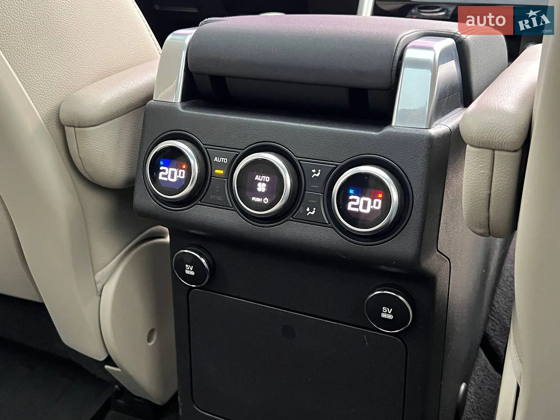 2018 Land Rover Discovery - мініатюра 40