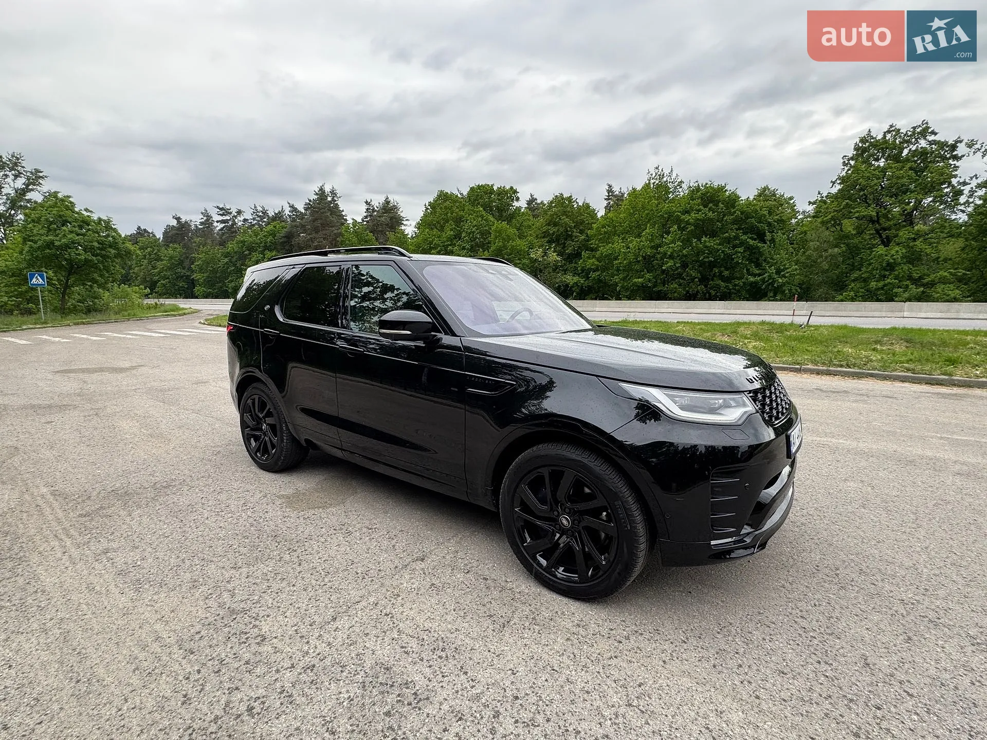 2023 Land Rover Discovery - мініатюра 10