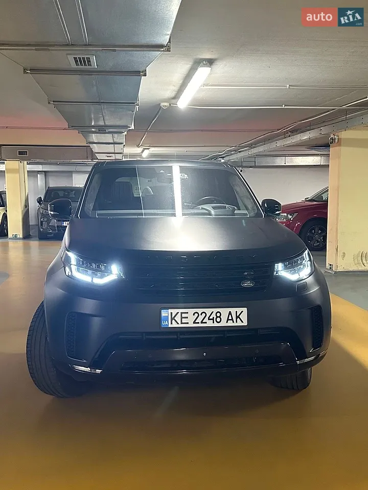 2017 Land Rover Discovery - мініатюра 32
