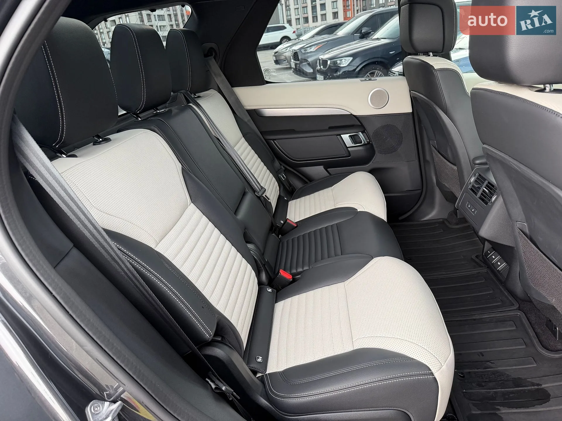 2023 Land Rover Discovery - мініатюра 61