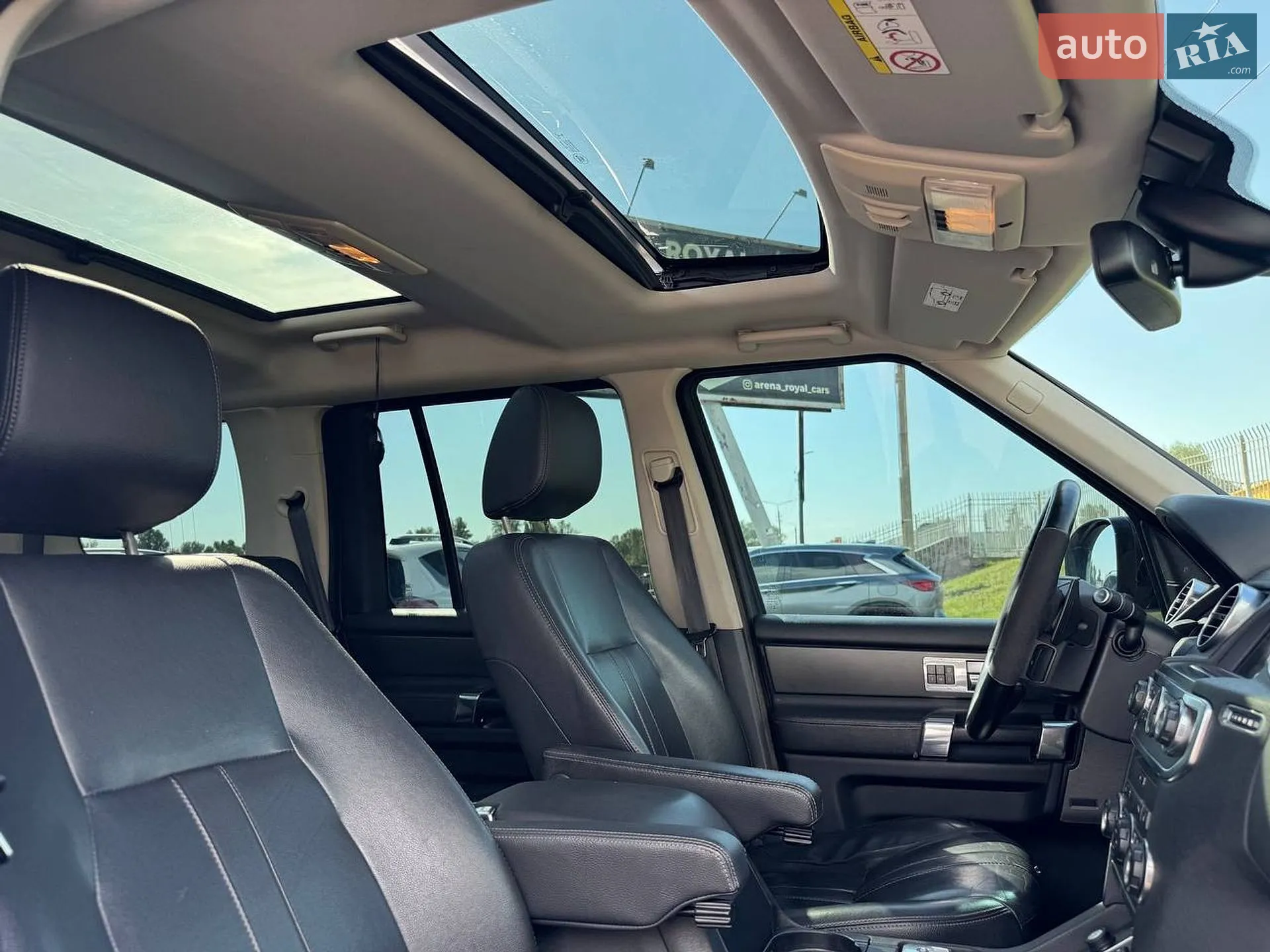 2016 Land Rover Discovery - мініатюра 35
