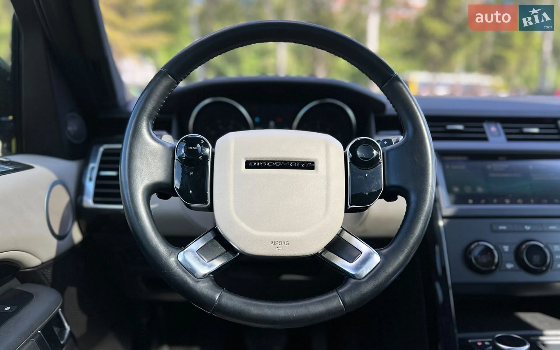 2018 Land Rover Discovery - мініатюра 11