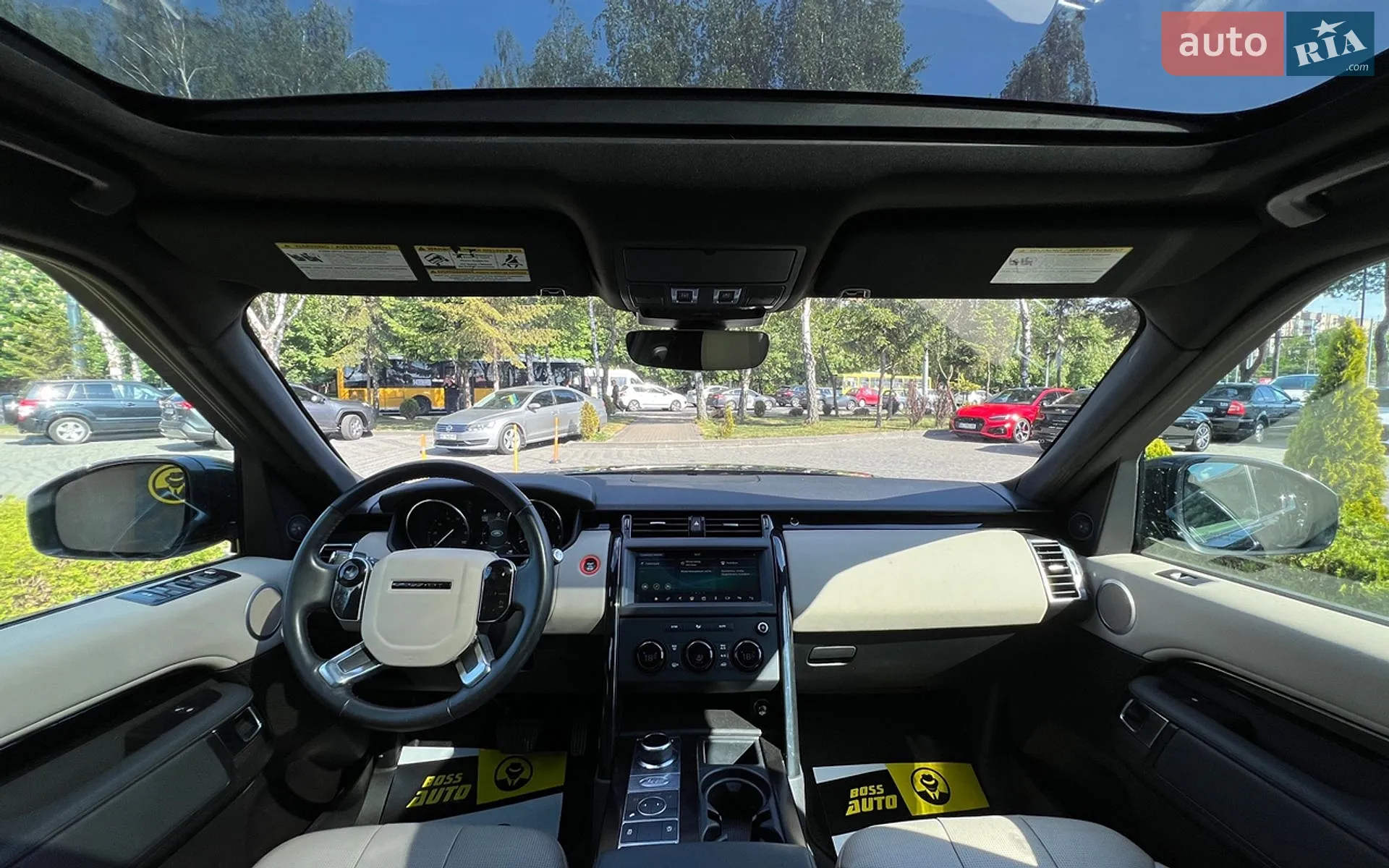 2018 Land Rover Discovery - мініатюра 15