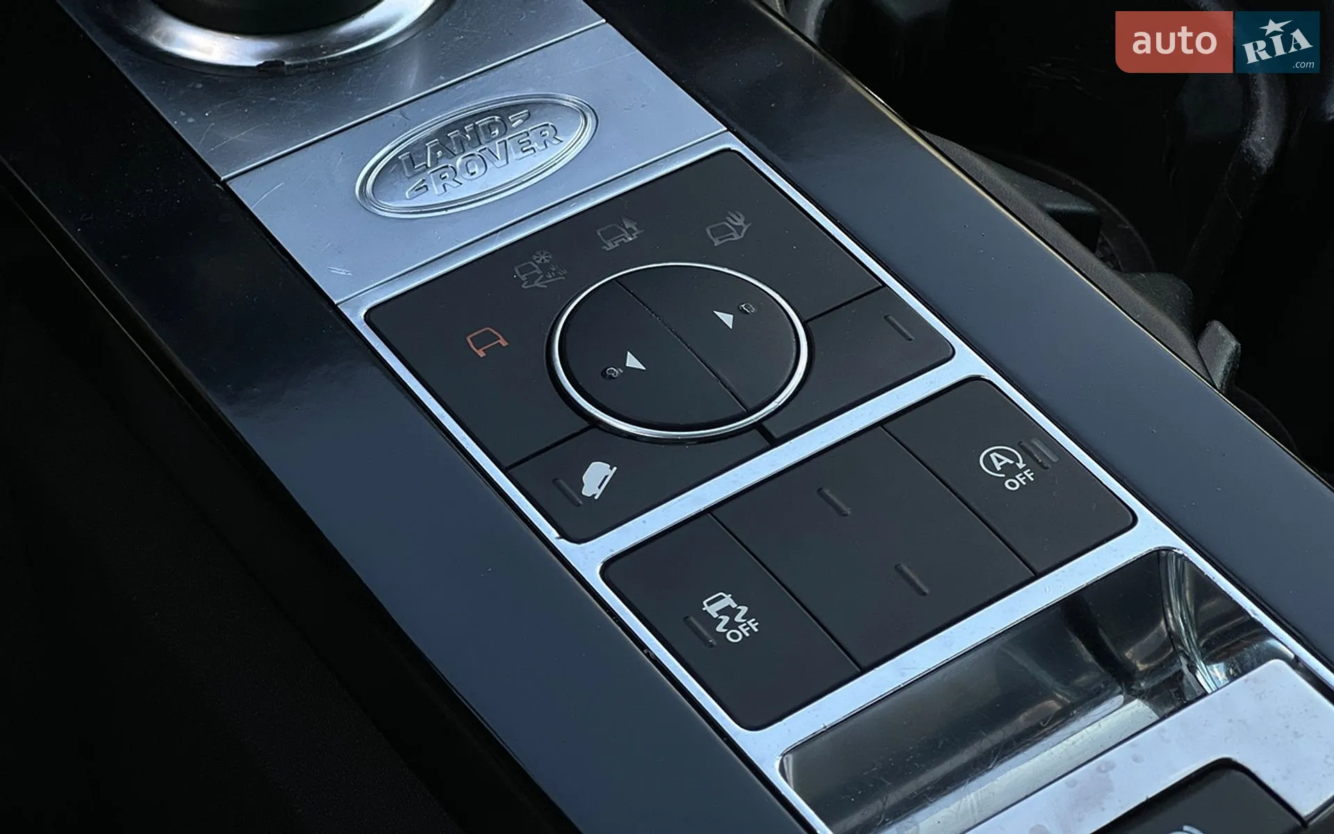 2018 Land Rover Discovery - мініатюра 20
