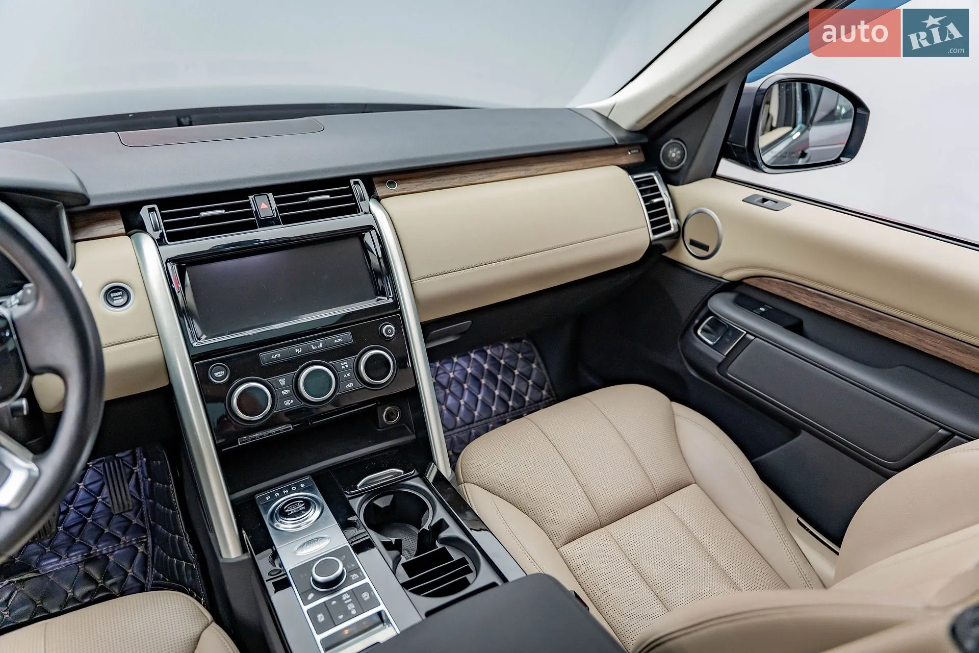 2019 Land Rover Discovery - мініатюра 19