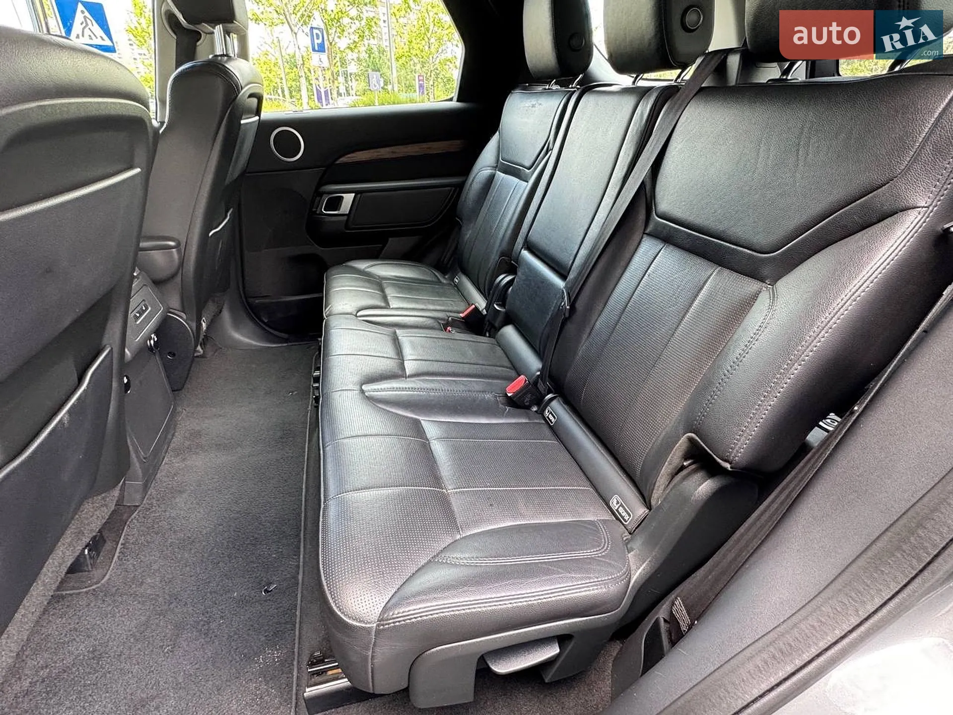 2017 Land Rover Discovery - мініатюра 9