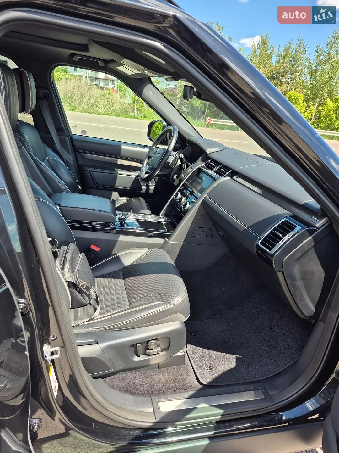 2019 Land Rover Discovery - мініатюра 8
