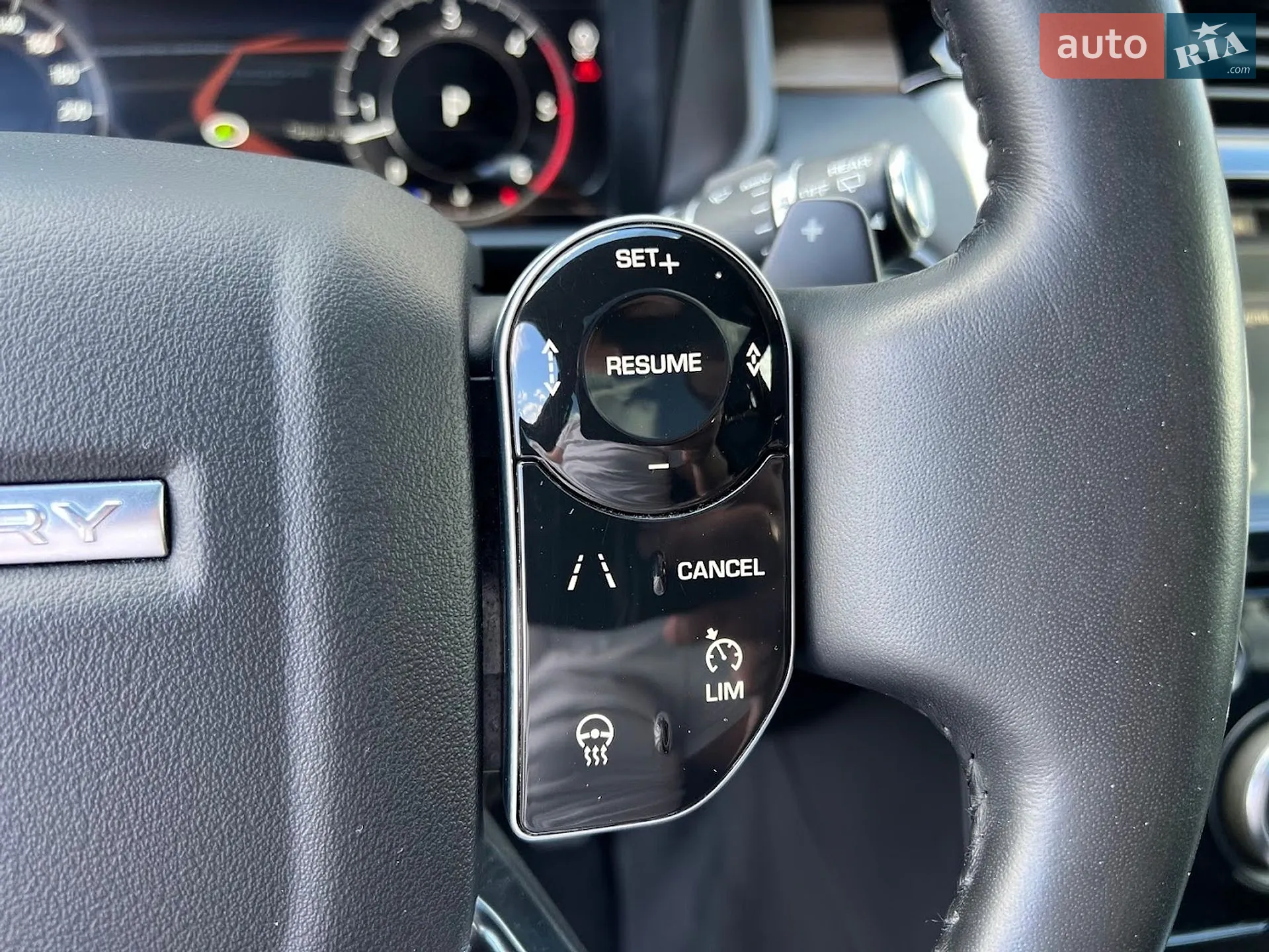 2019 Land Rover Discovery - мініатюра 19