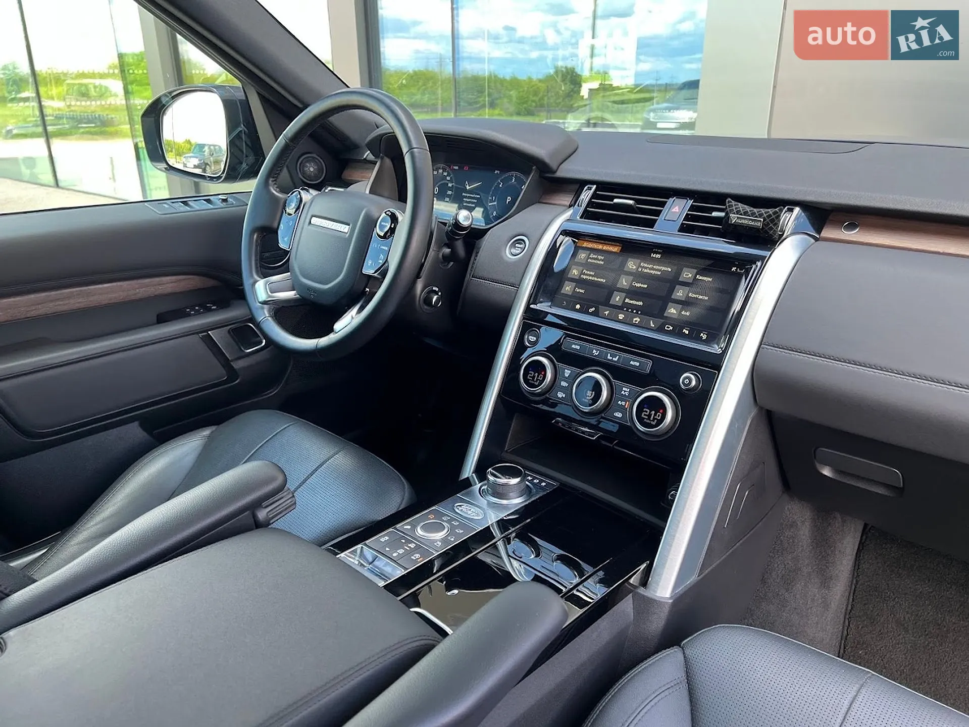 2019 Land Rover Discovery - мініатюра 38