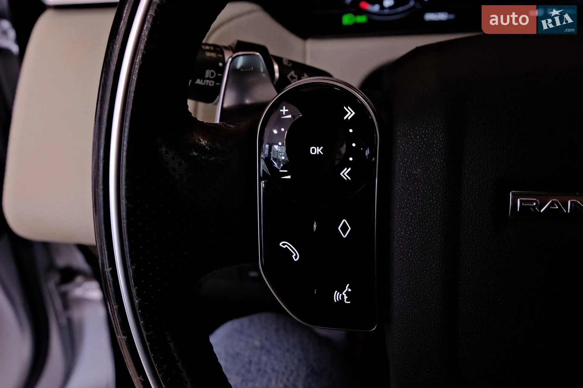 2018 Land Rover Discovery - мініатюра 21