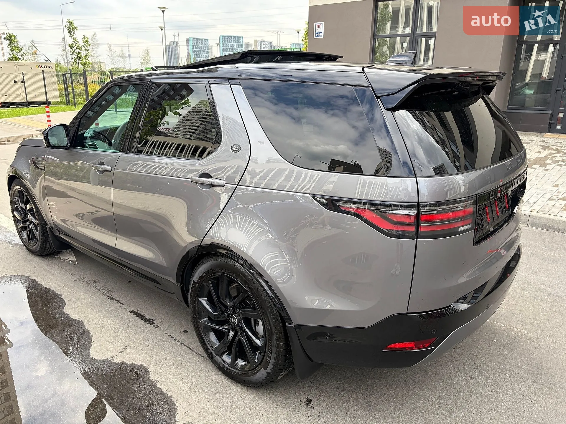 2021 Land Rover Discovery - мініатюра 28