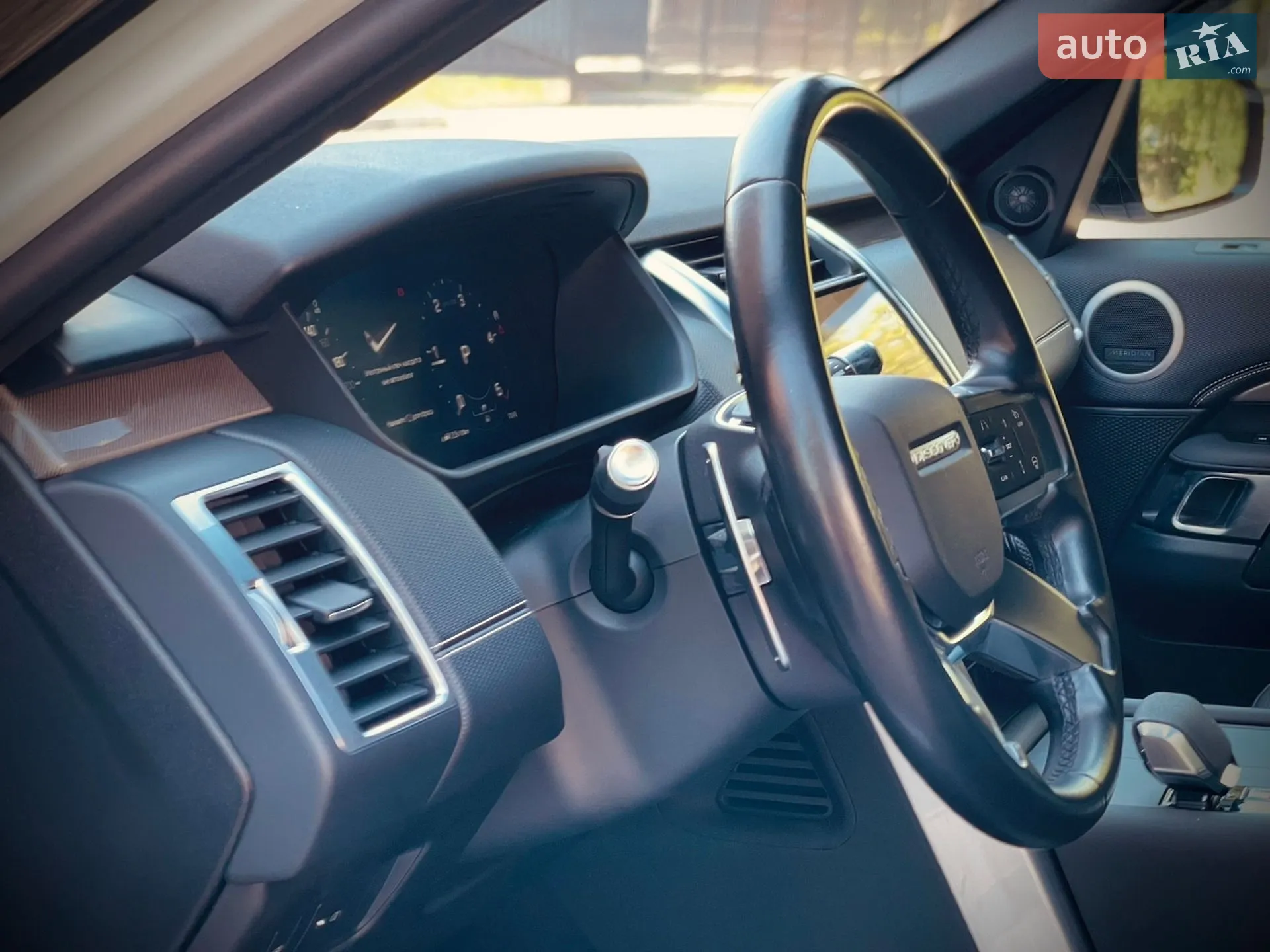 2021 Land Rover Discovery - мініатюра 26
