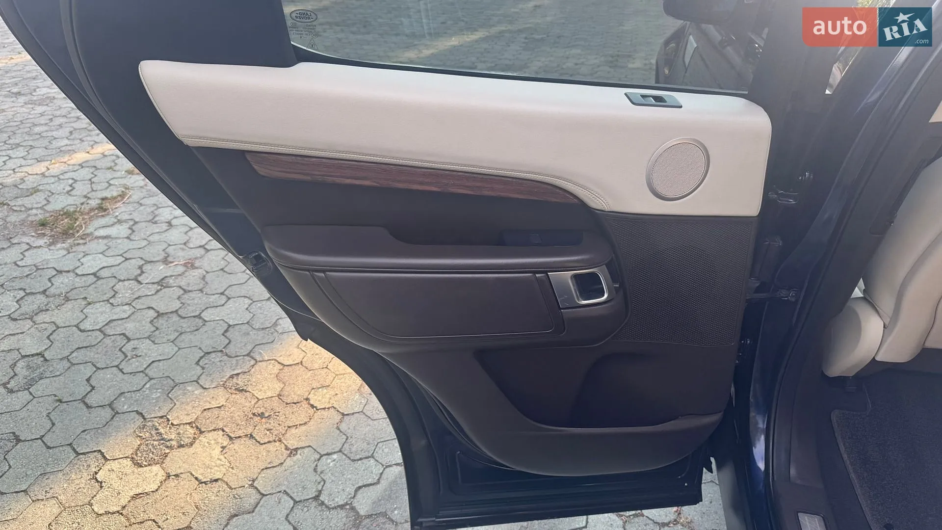 2019 Land Rover Discovery - мініатюра 42