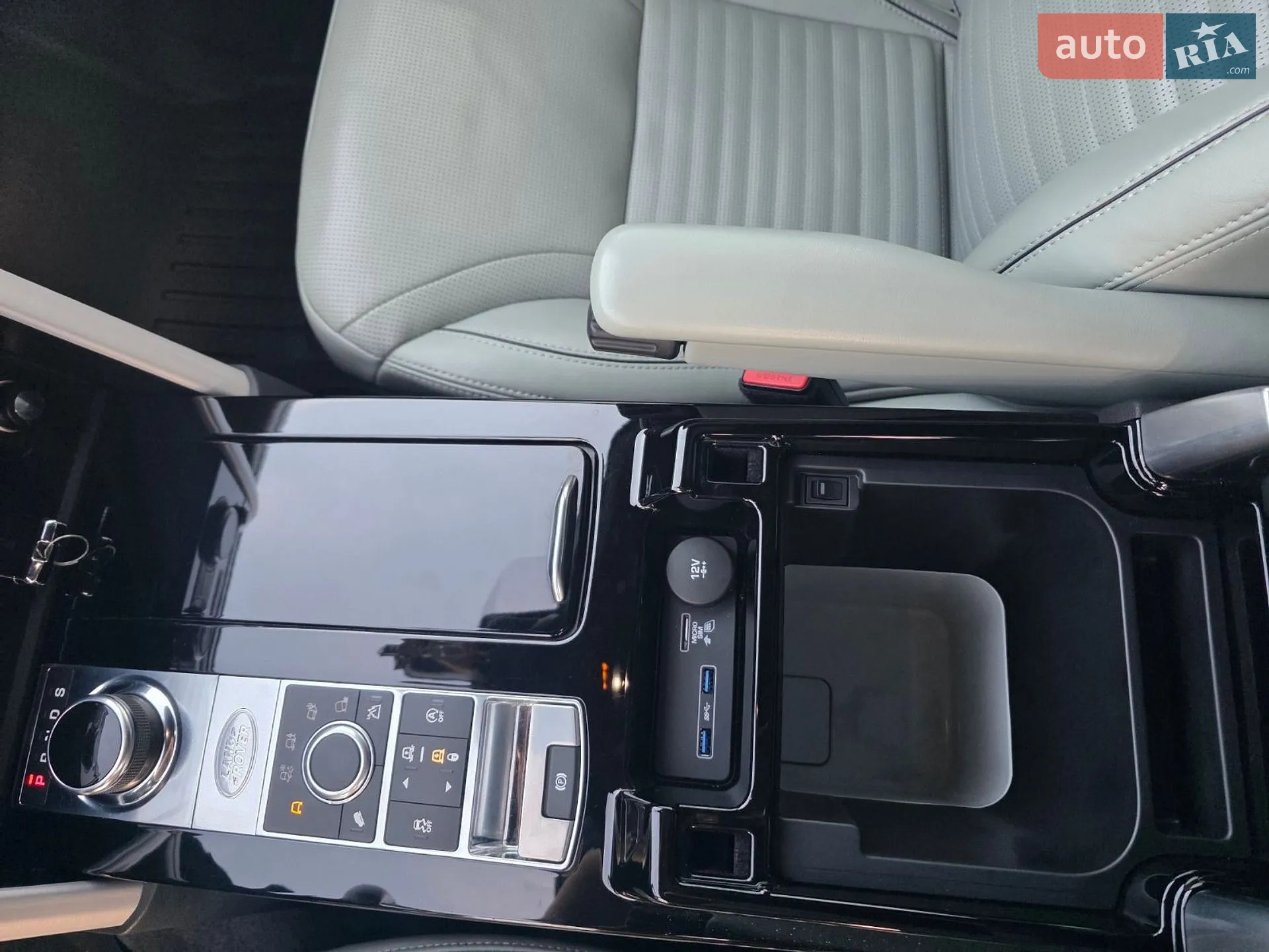2018 Land Rover Discovery - мініатюра 108