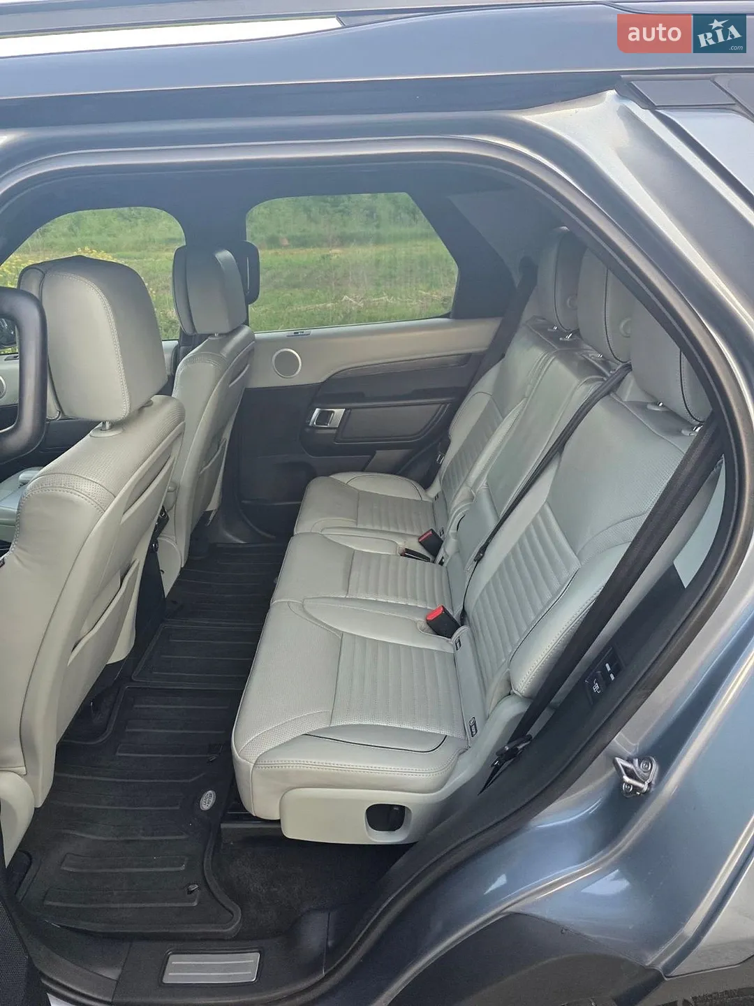 2018 Land Rover Discovery - мініатюра 118