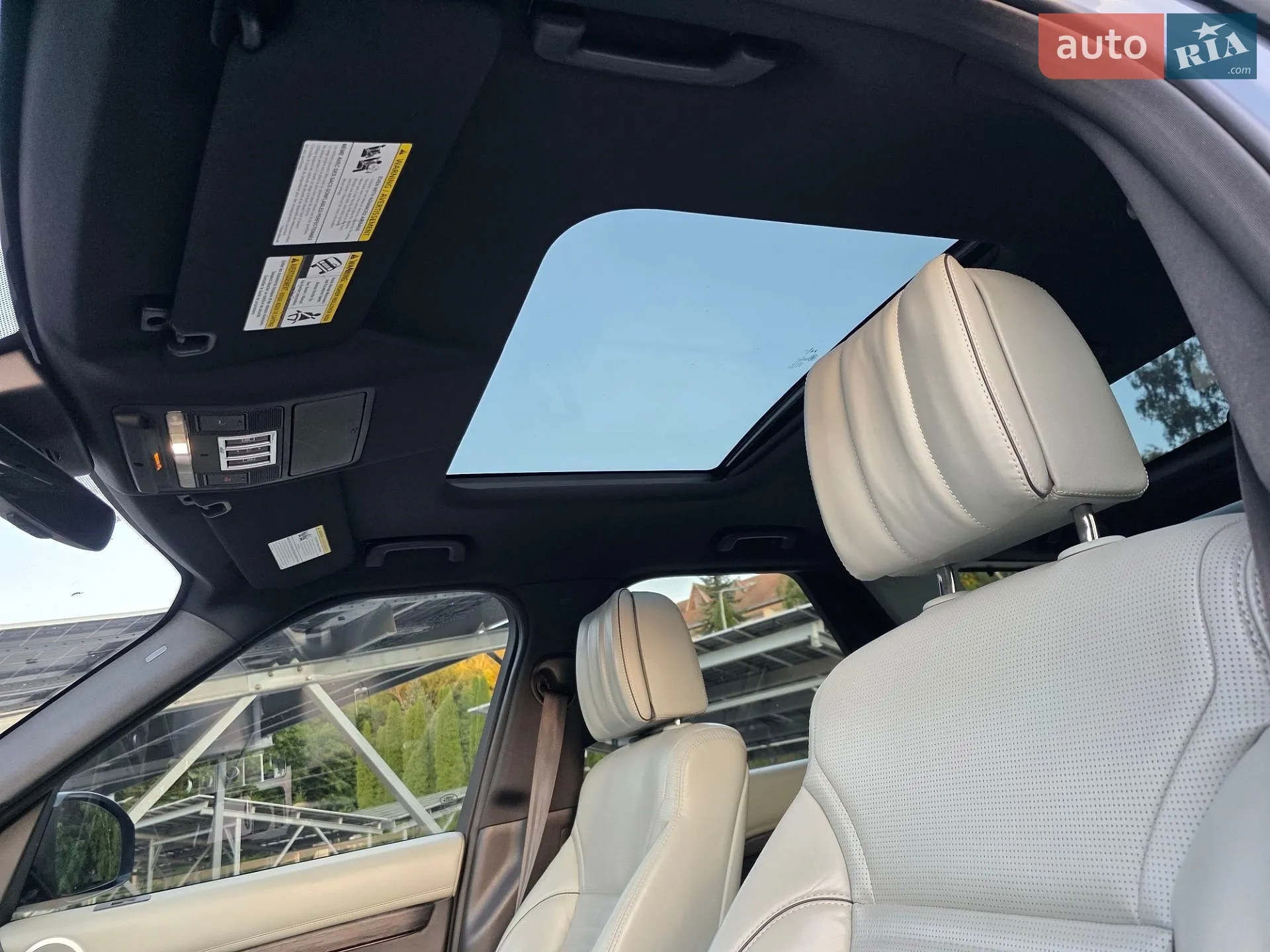 2018 Land Rover Discovery - мініатюра 52