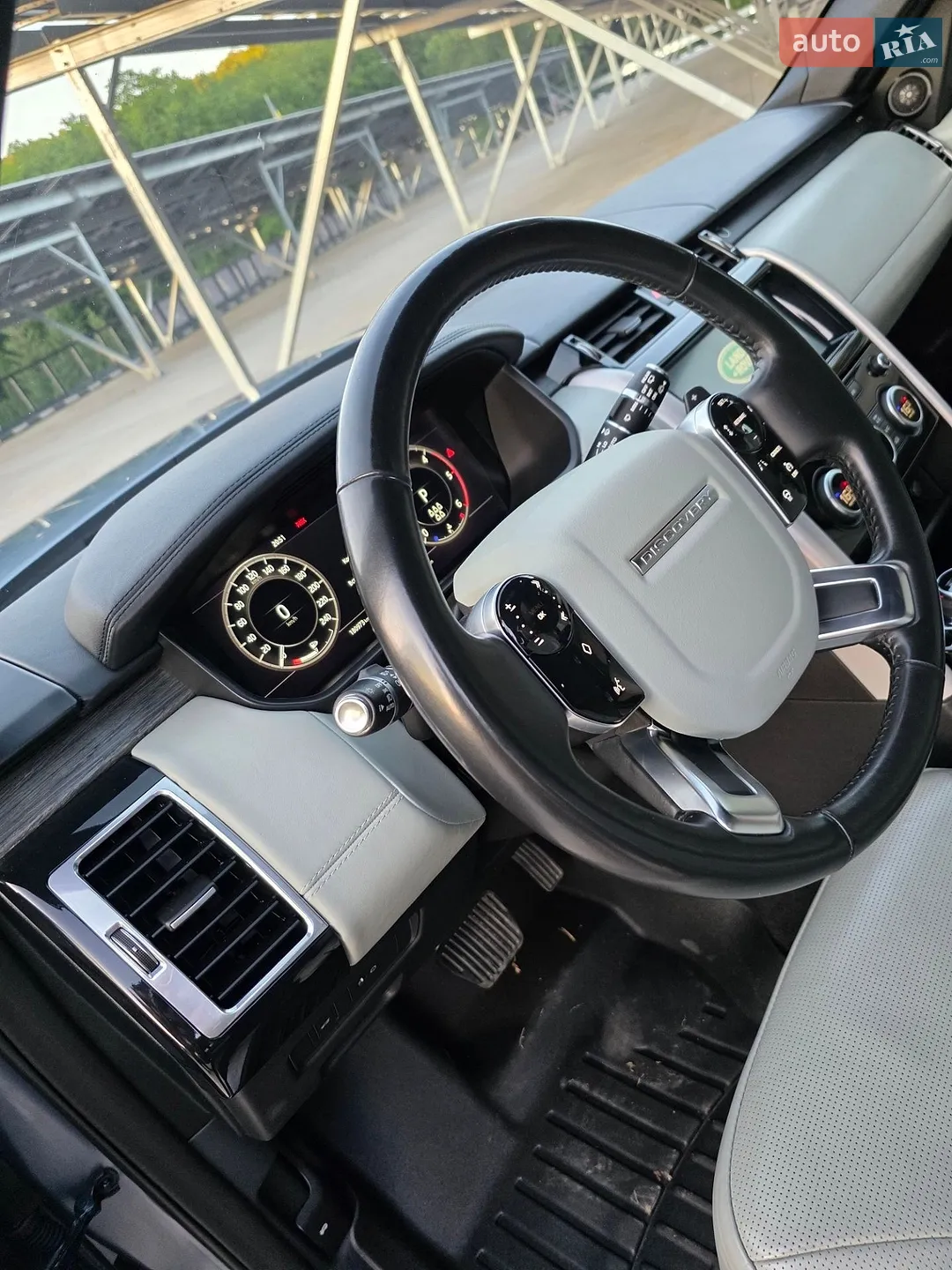 2018 Land Rover Discovery - мініатюра 57