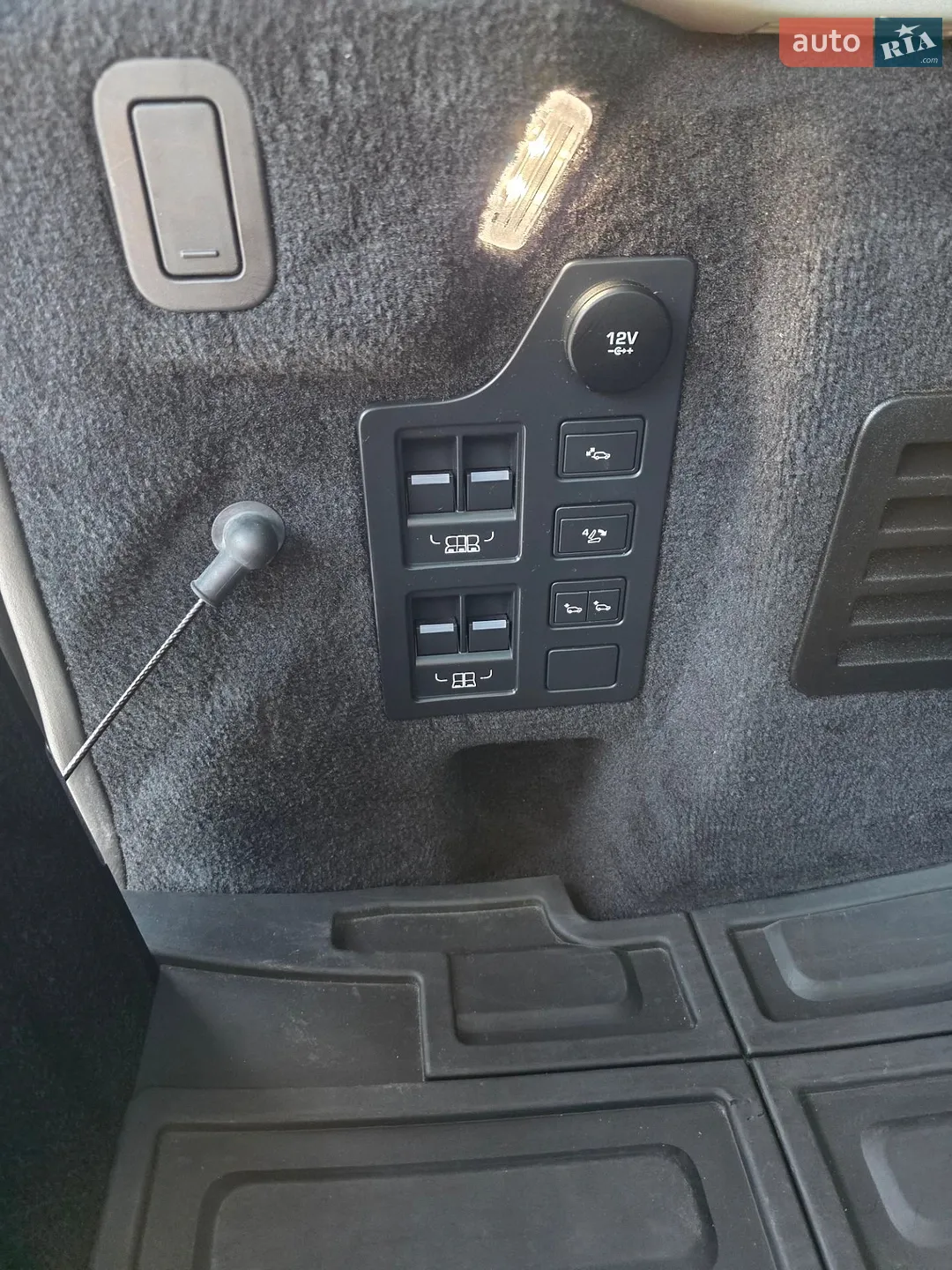 2018 Land Rover Discovery - мініатюра 66
