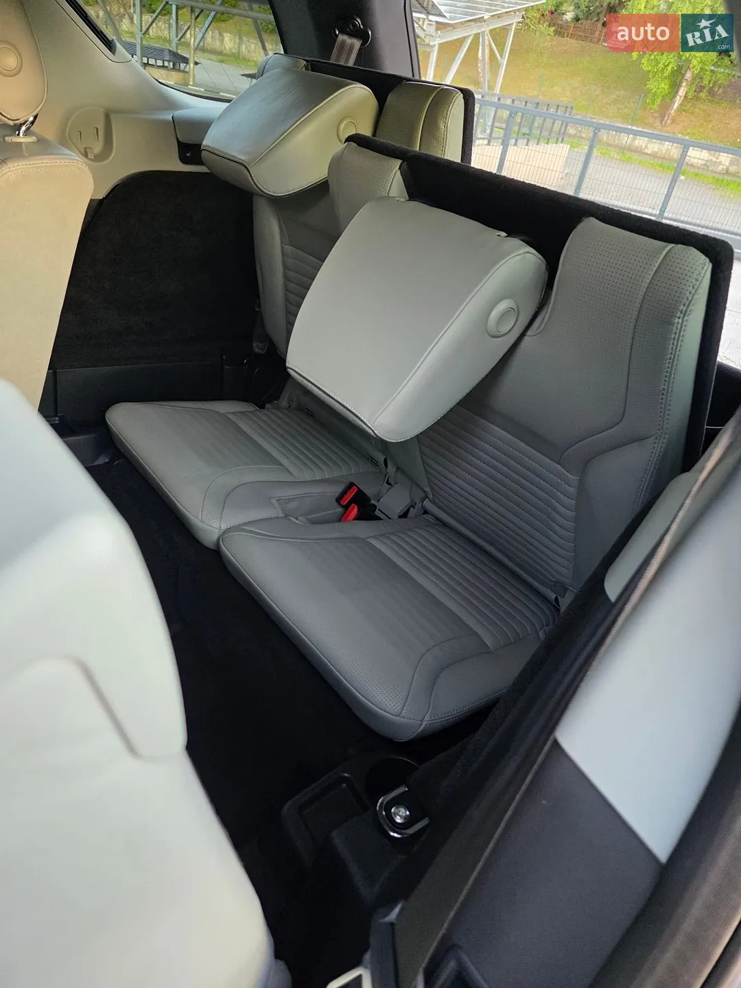 2018 Land Rover Discovery - мініатюра 68
