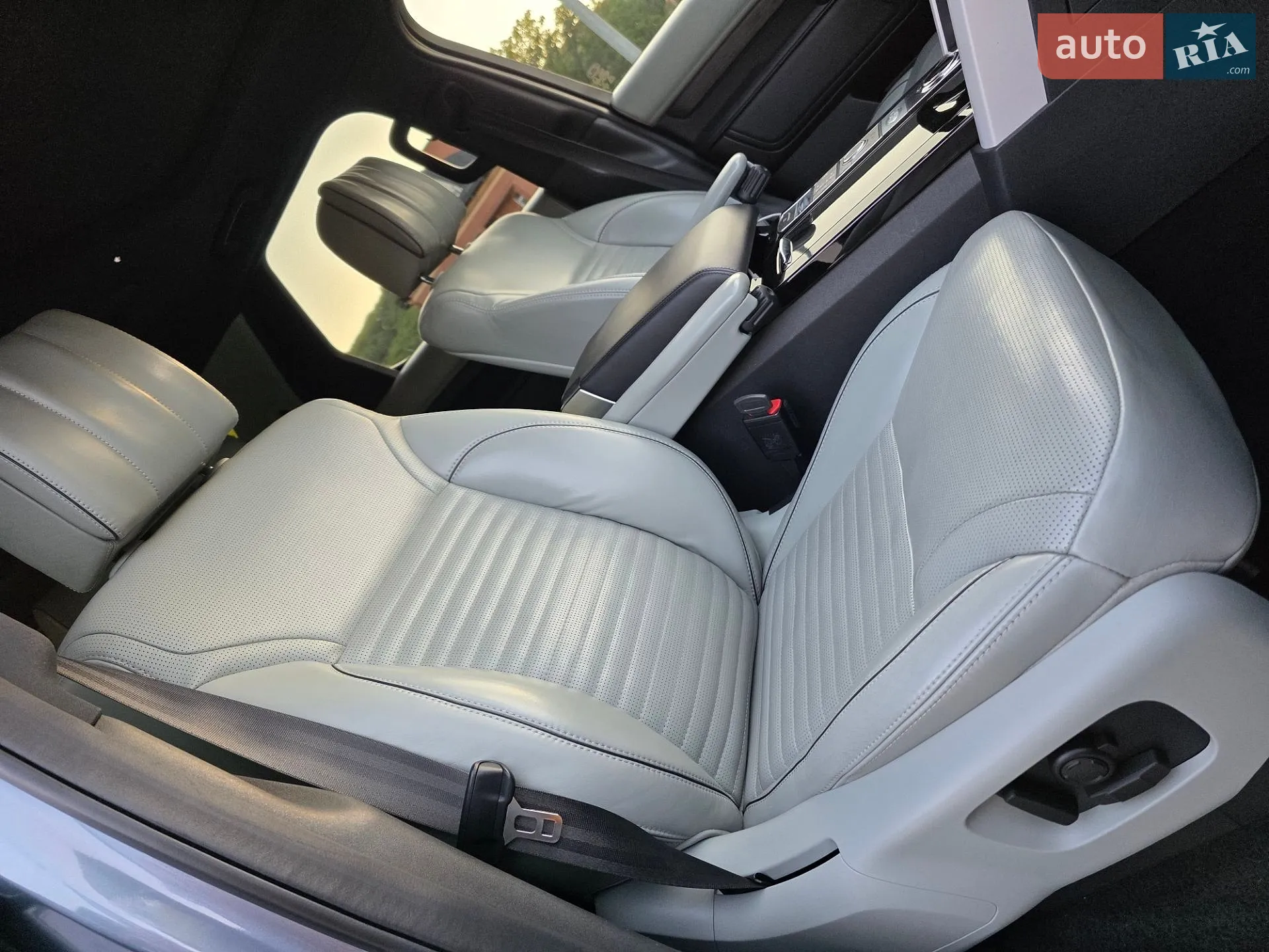 2018 Land Rover Discovery - мініатюра 77
