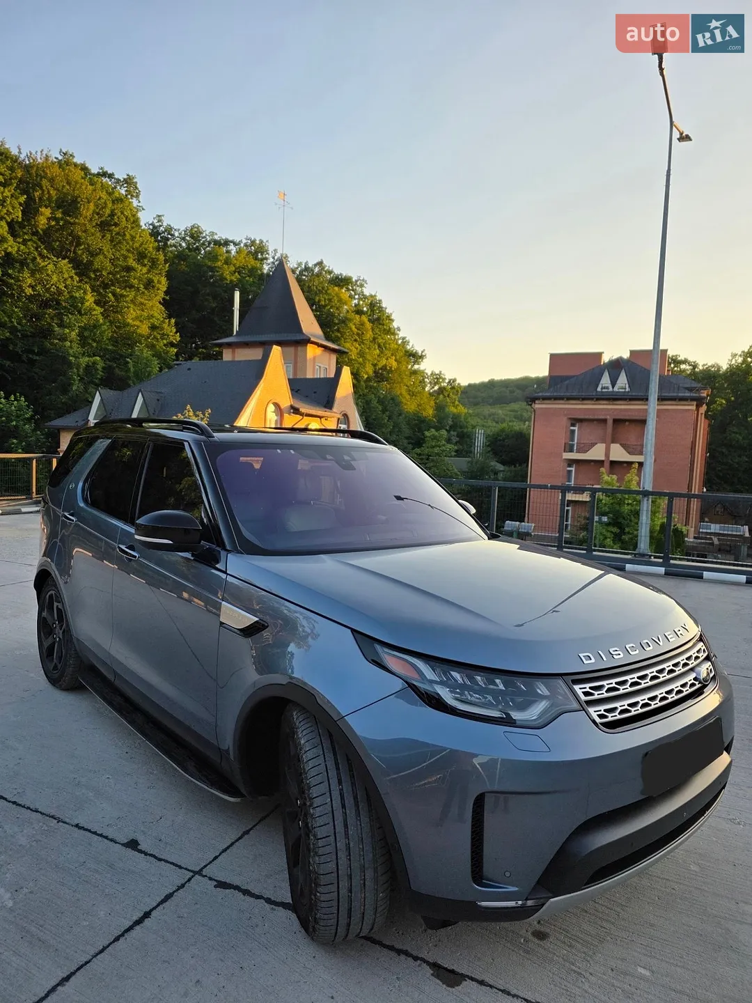 2018 Land Rover Discovery - мініатюра 26
