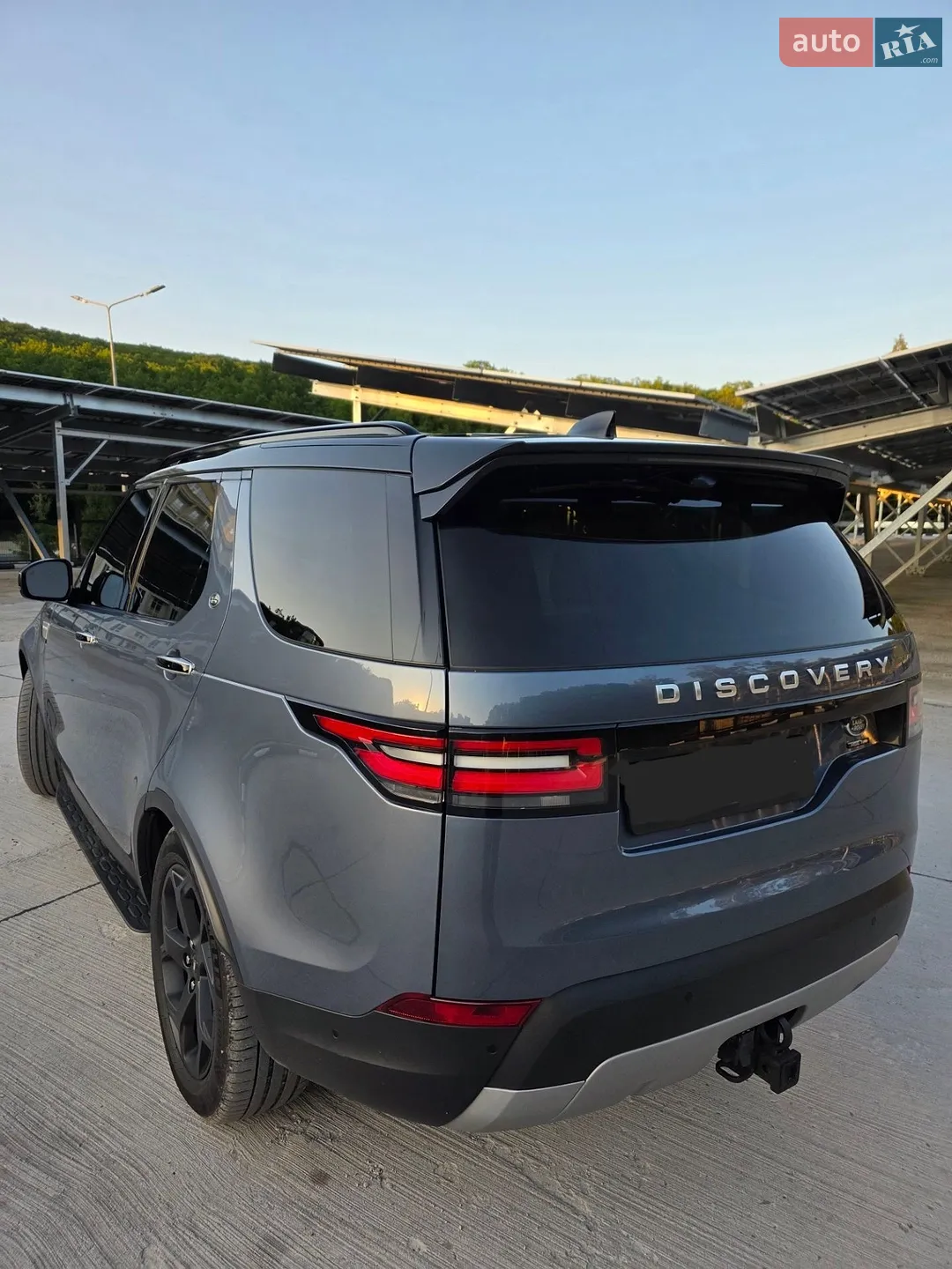 2018 Land Rover Discovery - мініатюра 17