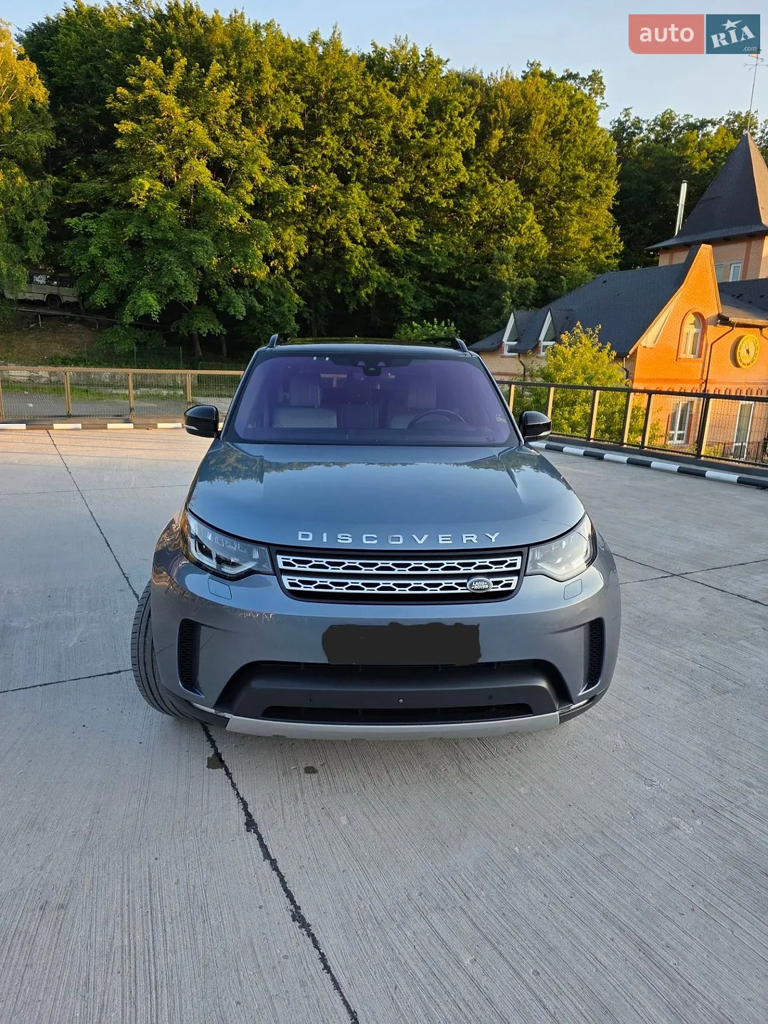 2018 Land Rover Discovery - мініатюра 12