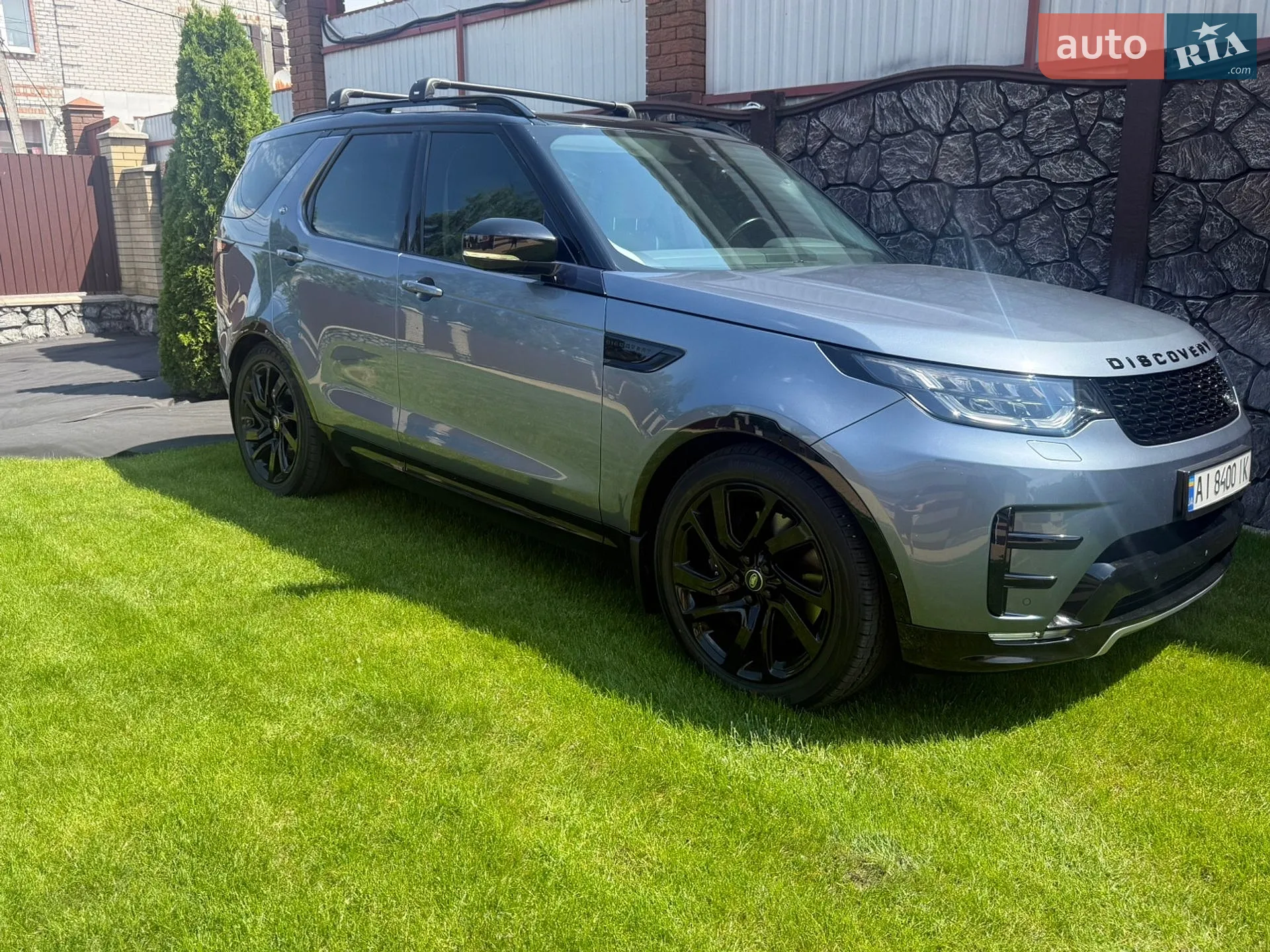 Land Rover Discovery 2017 VIN SALRRBBV6HA005509 фото оголошення 3 з 18