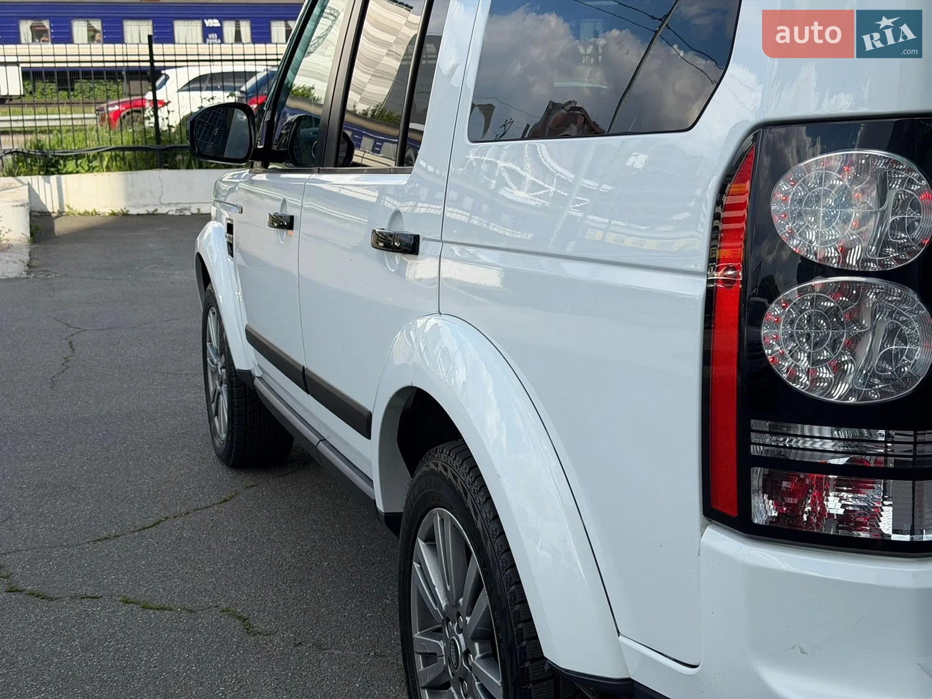 2014 Land Rover Discovery - мініатюра 11