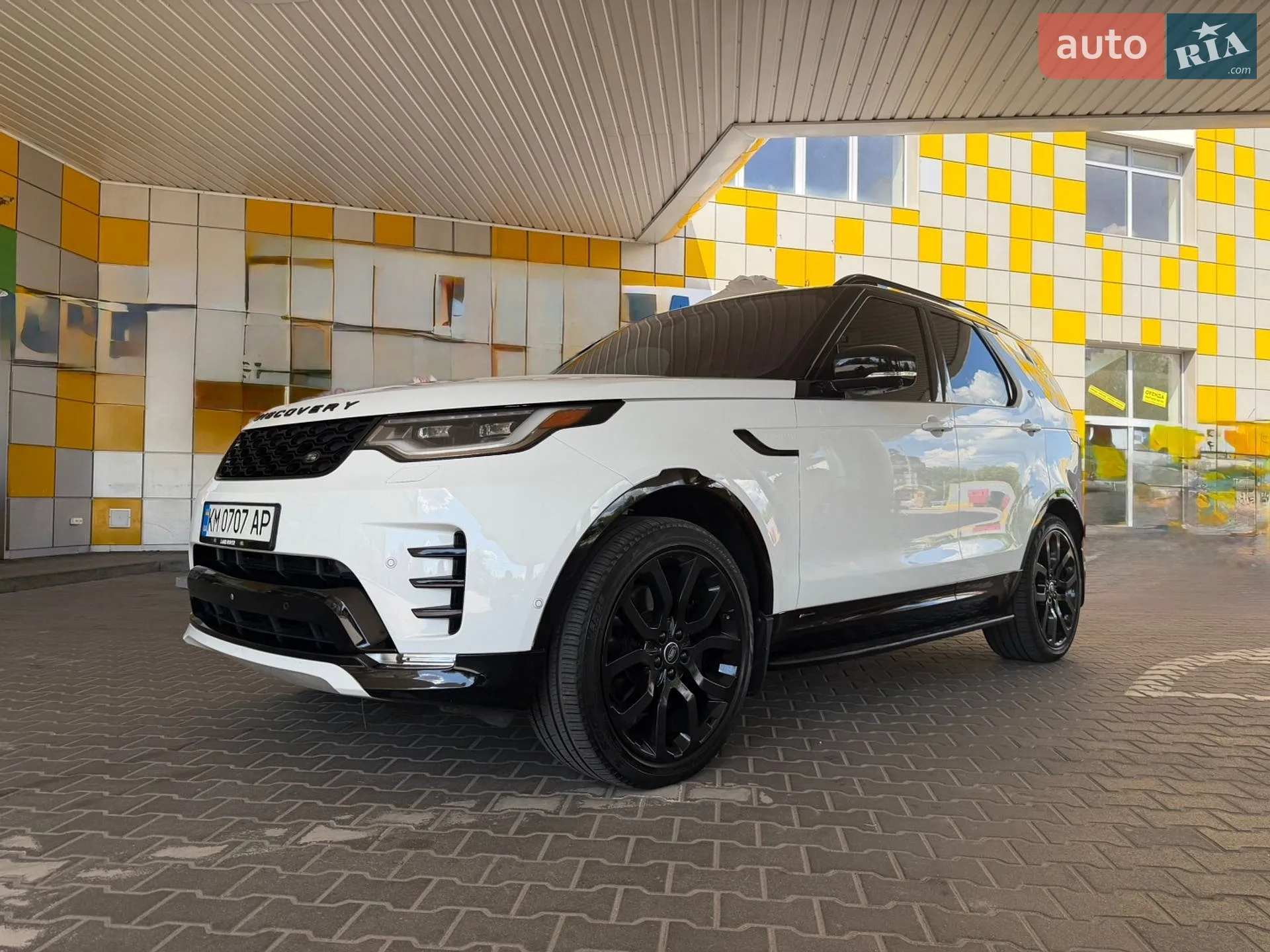 2021 Land Rover Discovery - мініатюра 2