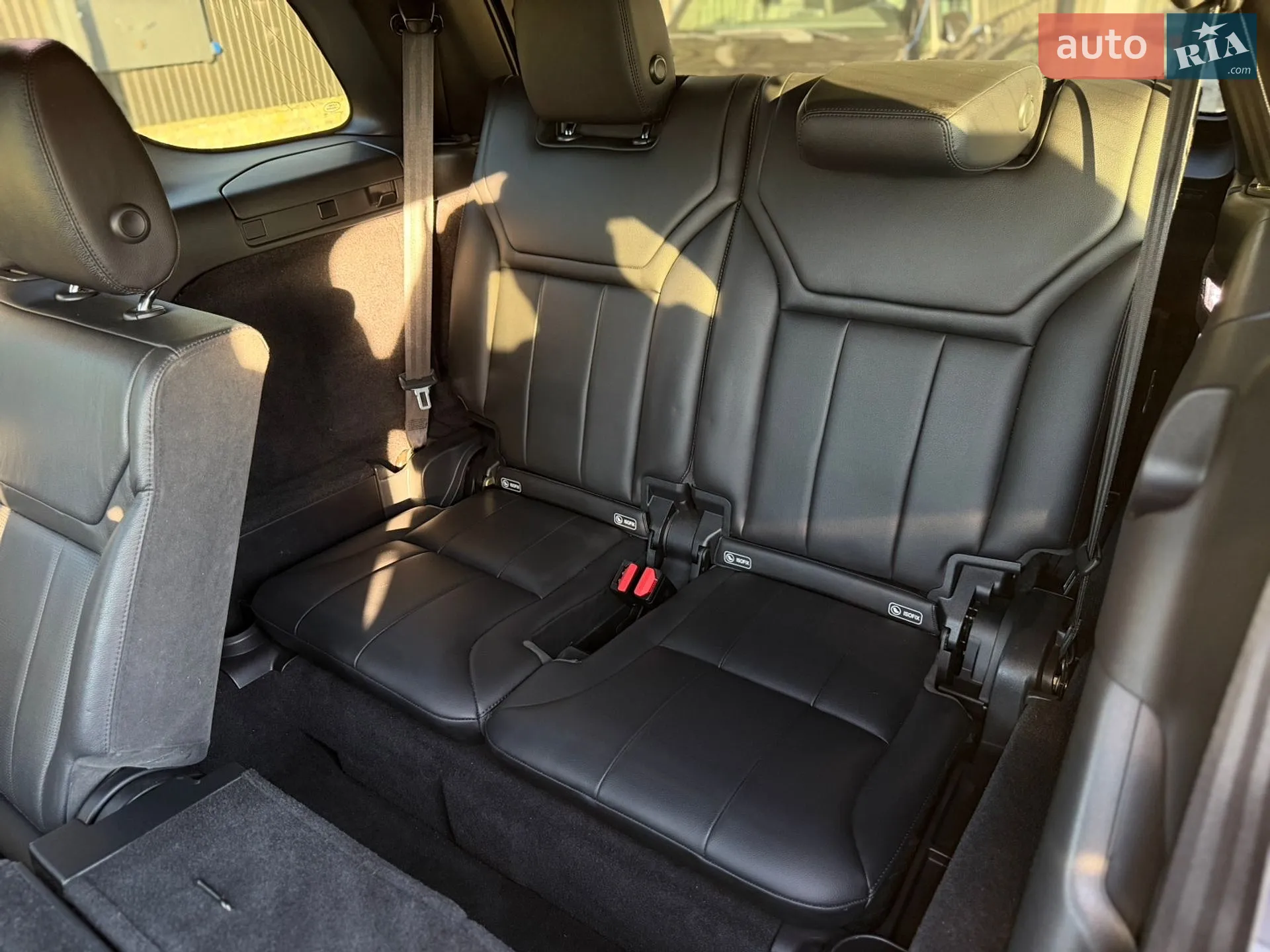2017 Land Rover Discovery - мініатюра 55