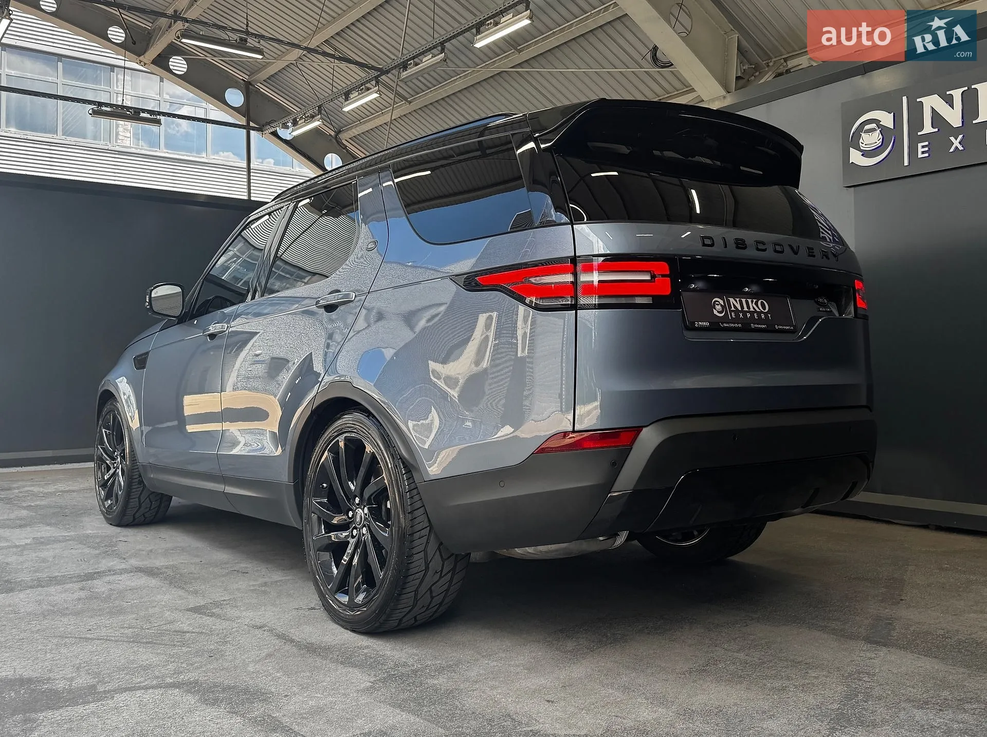 2019 Land Rover Discovery - мініатюра 10