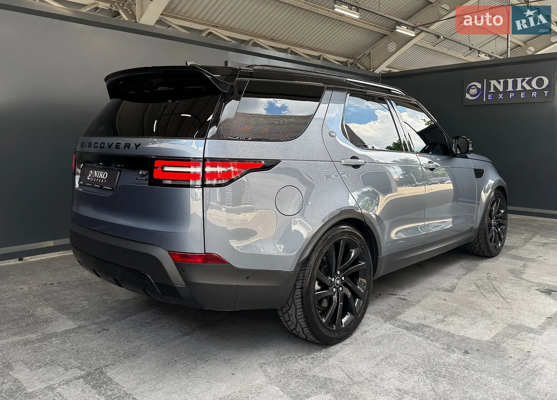 2019 Land Rover Discovery - мініатюра 14