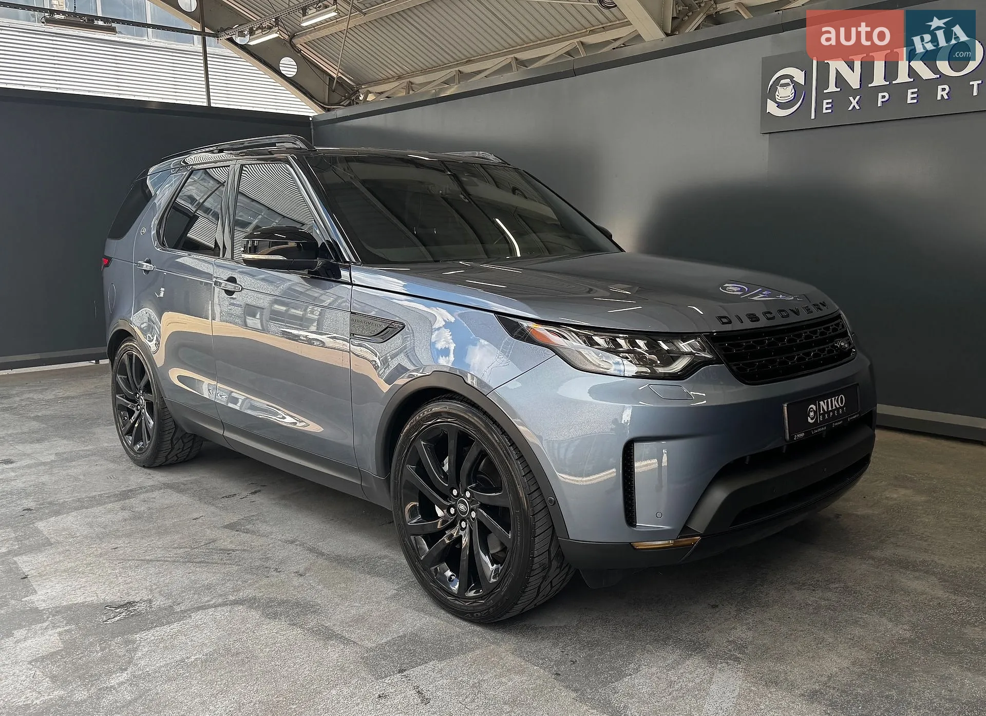 2019 Land Rover Discovery - мініатюра 17