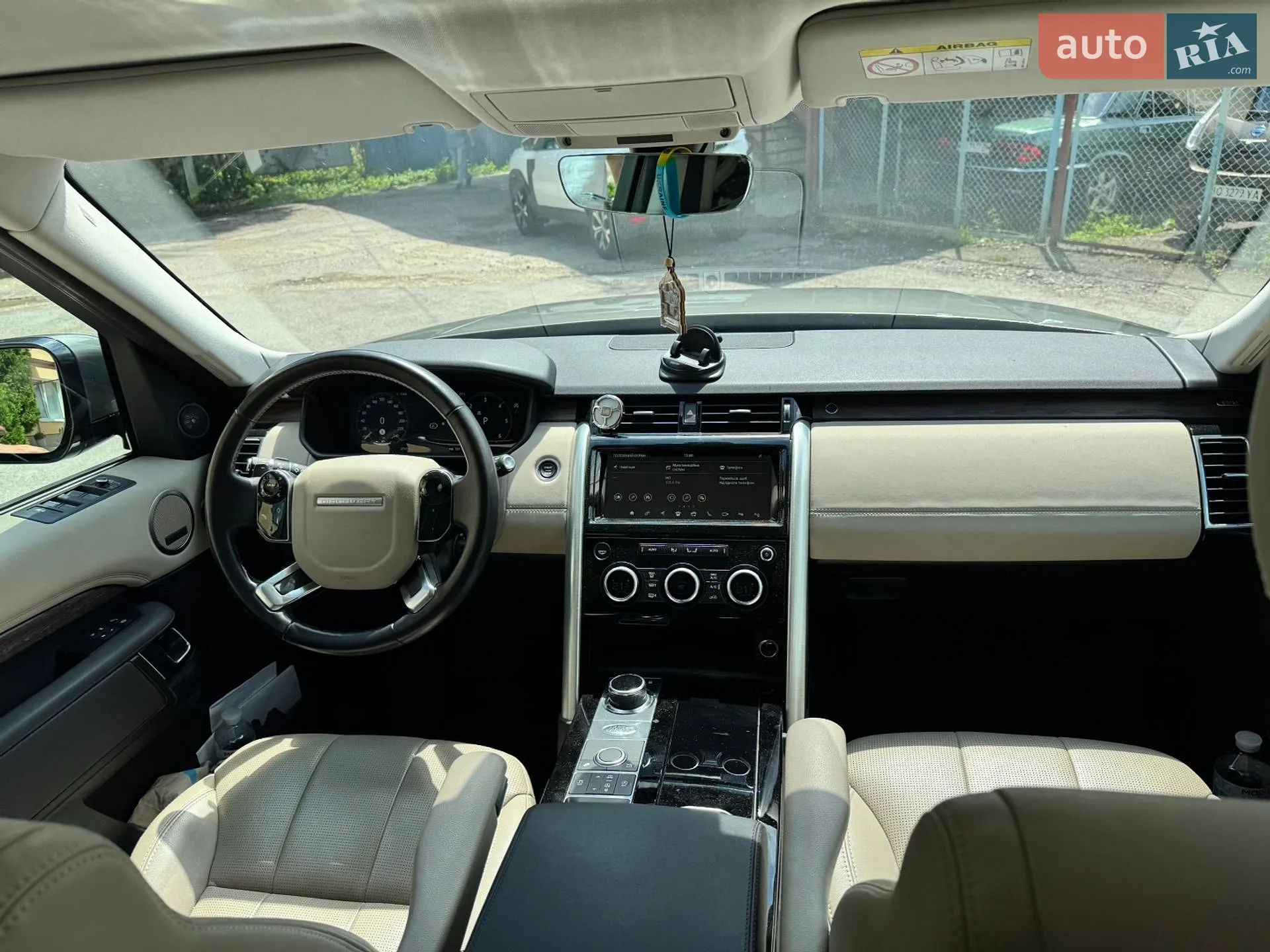 2019 Land Rover Discovery - мініатюра 13