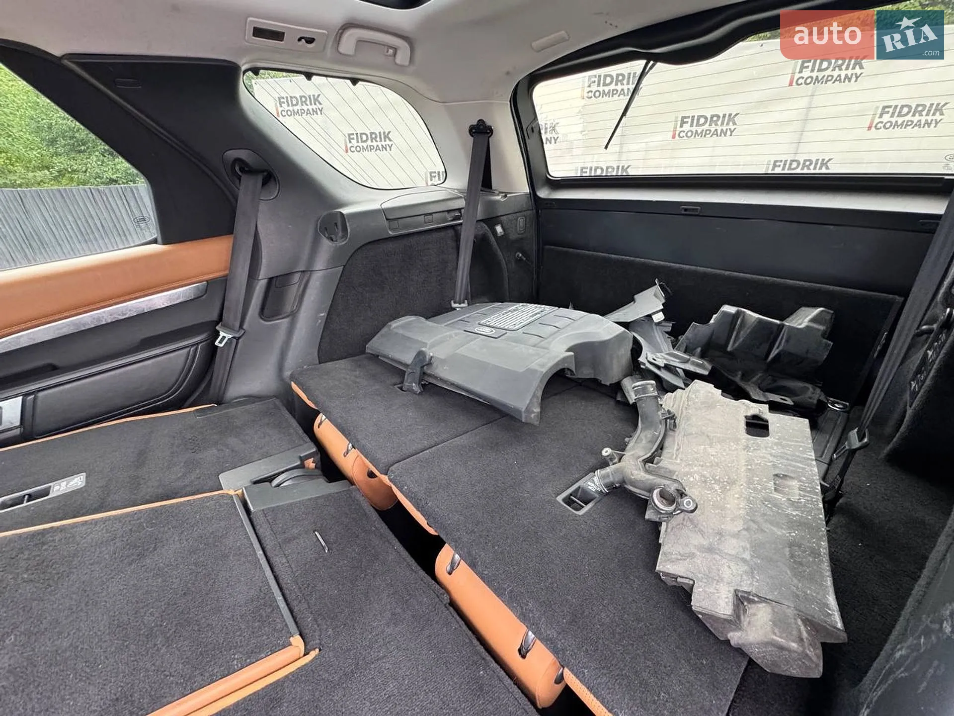 2017 Land Rover Discovery - мініатюра 13
