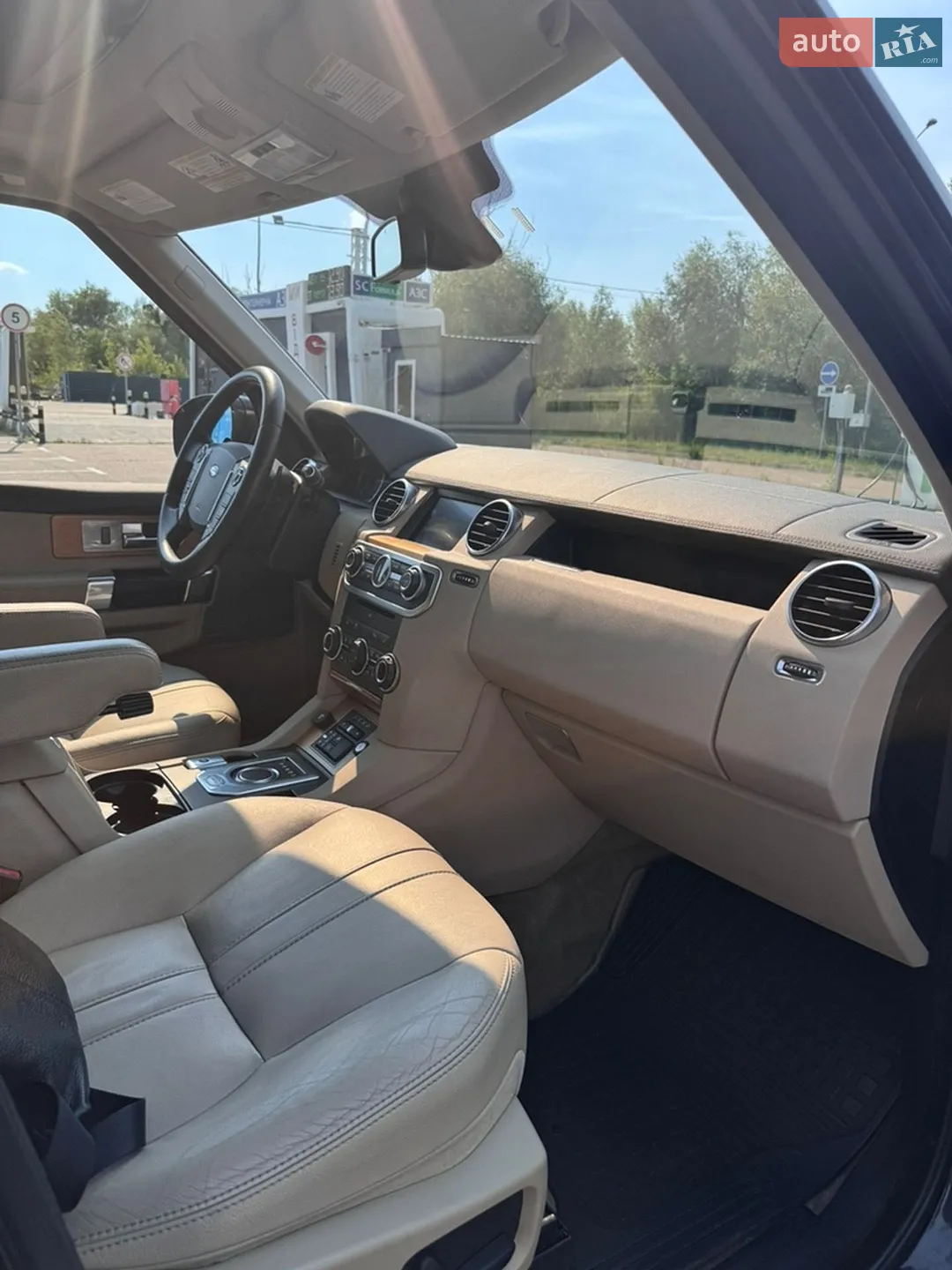 2014 Land Rover Discovery - мініатюра 15