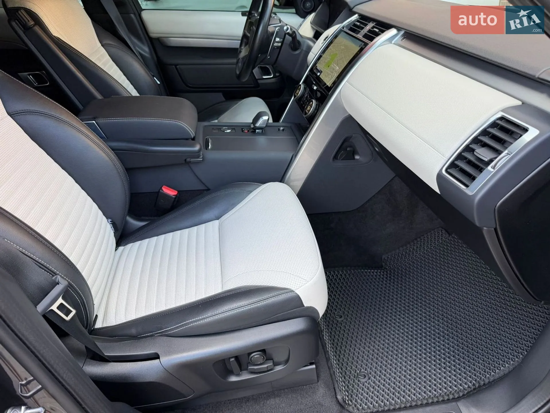 2021 Land Rover Discovery - мініатюра 19