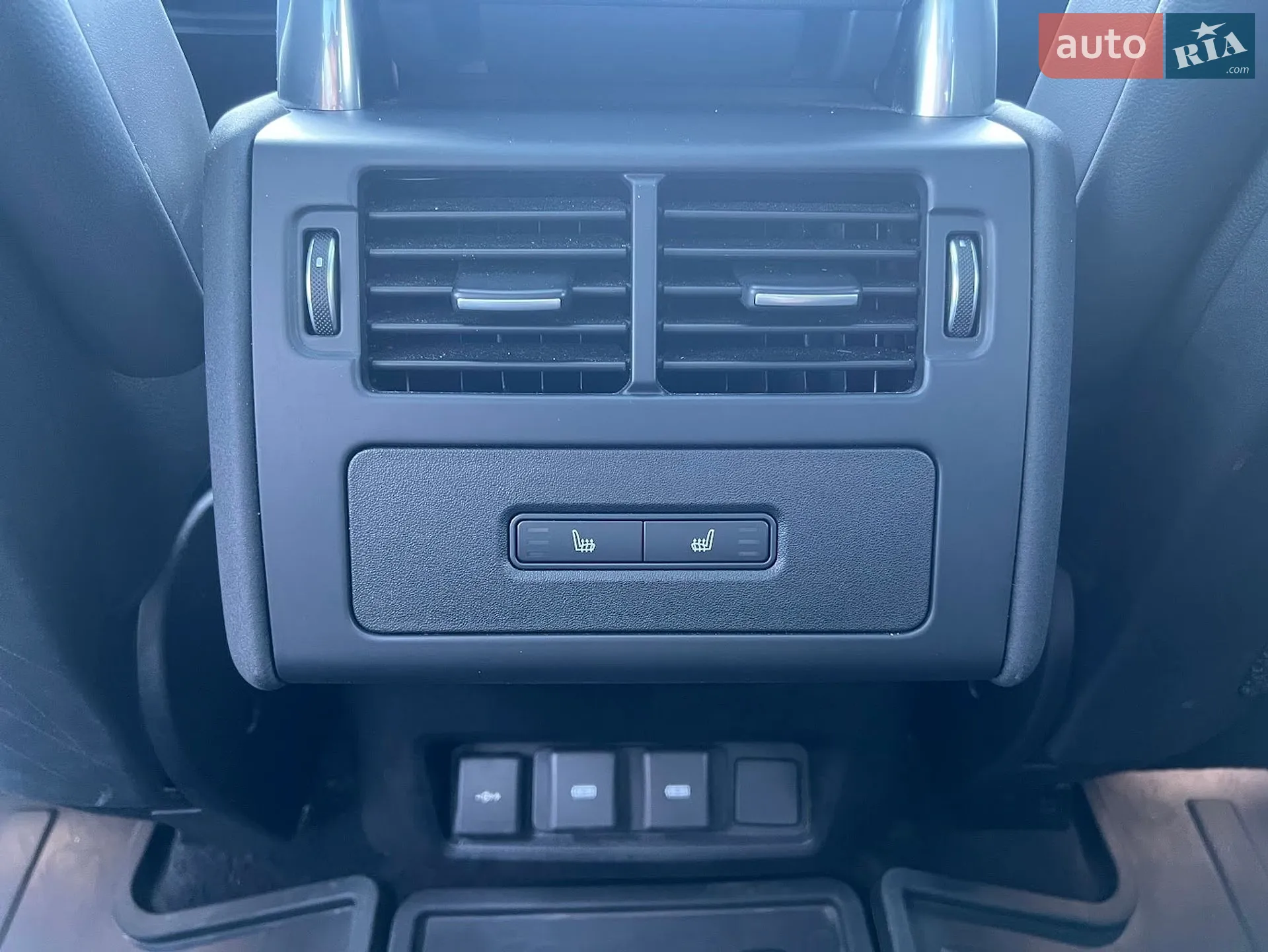 2023 Land Rover Discovery - мініатюра 26