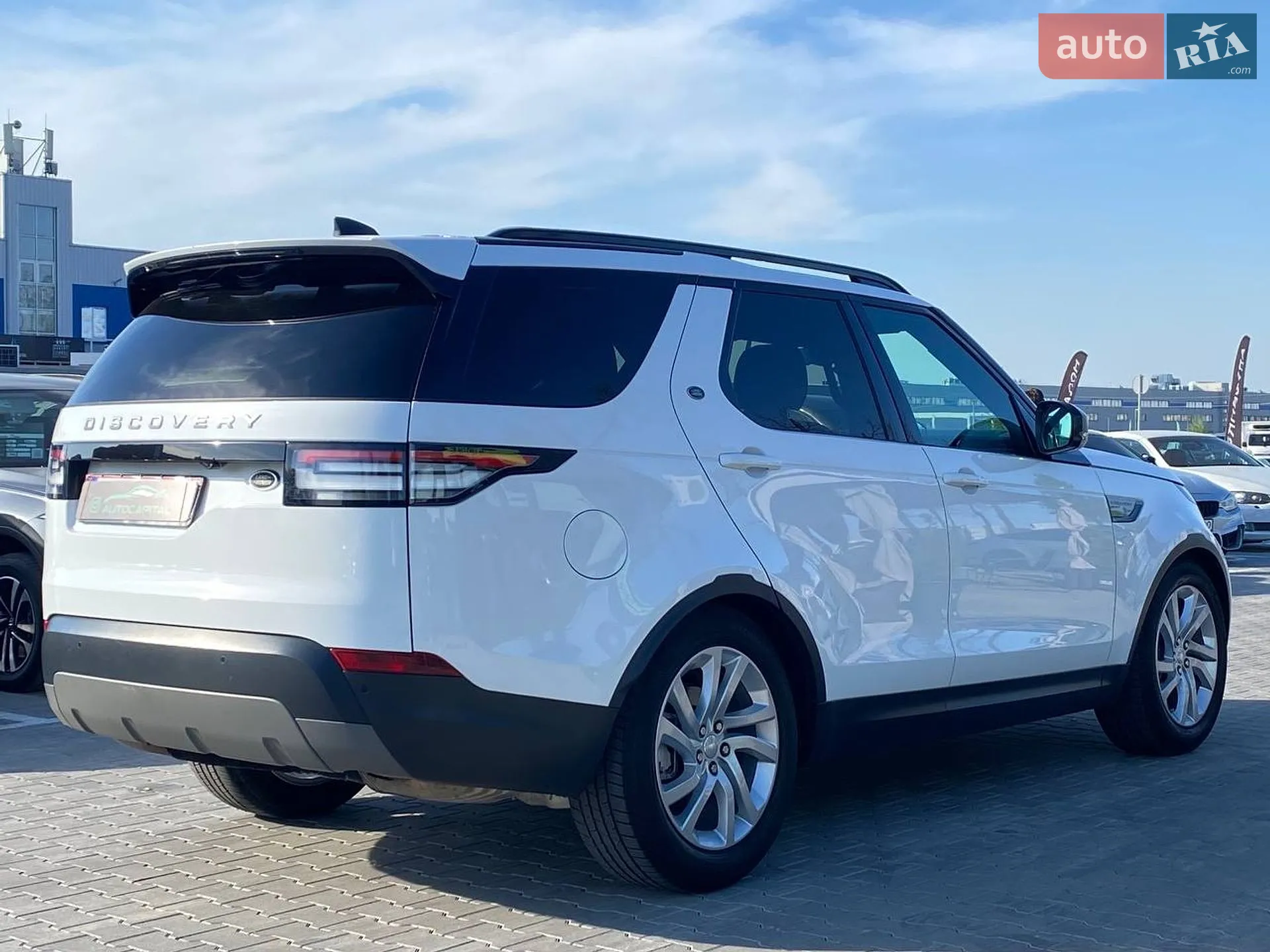 2018 Land Rover Discovery - мініатюра 15