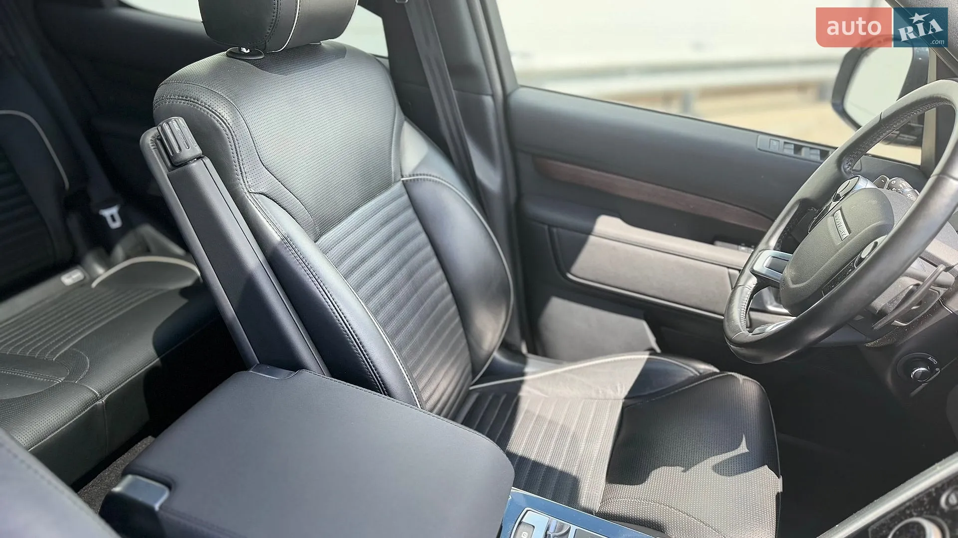 2020 Land Rover Discovery - мініатюра 44