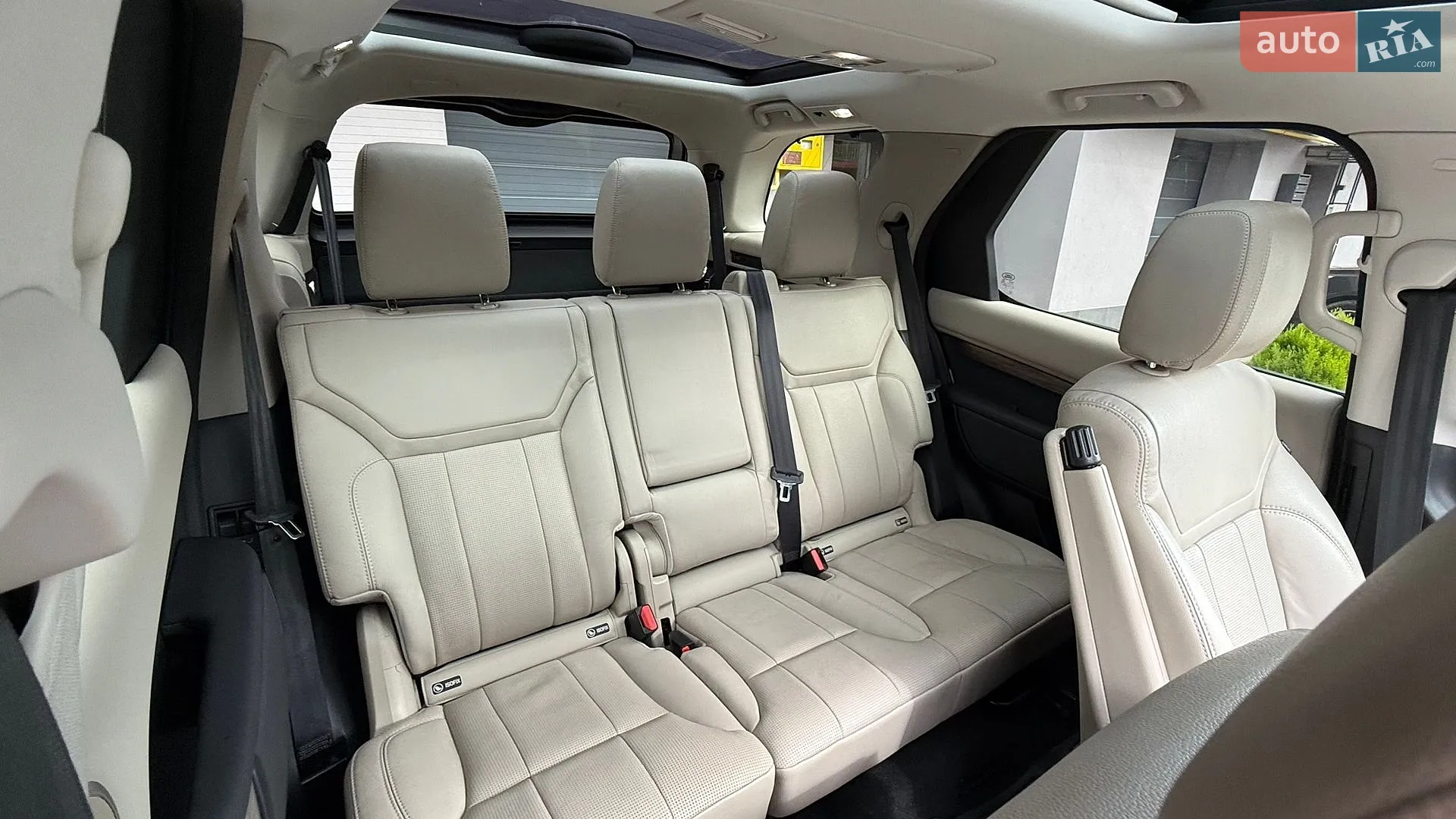 2018 Land Rover Discovery - мініатюра 27
